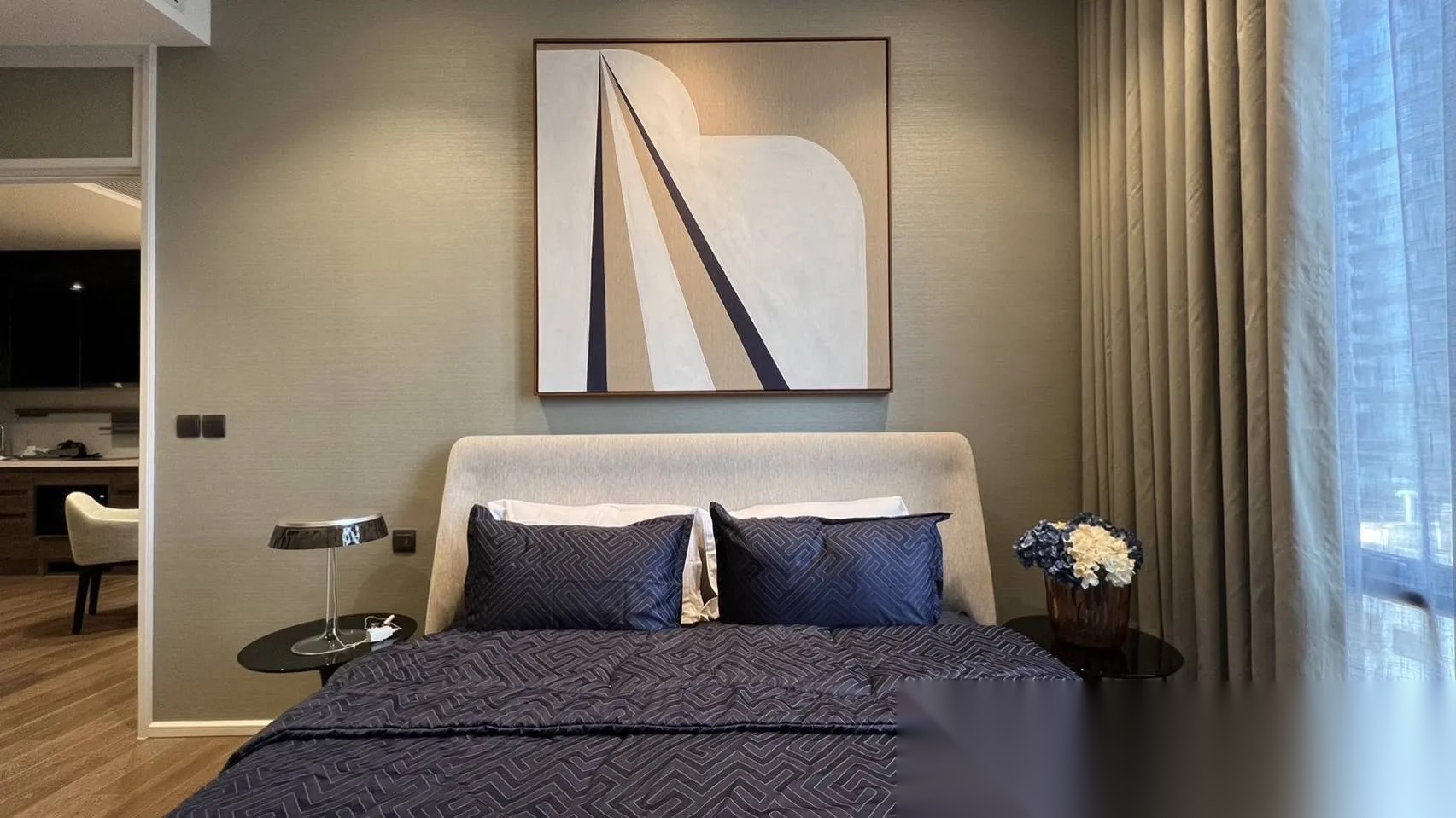 1 Bedroom Condo for sale at Muniq Langsuan — photo 2