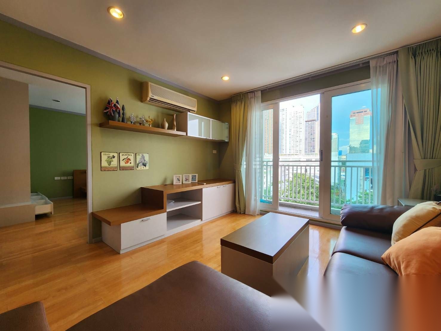 2 Bedroom Condo for sale at Baan Siri Sukhumvit 13 — photo 1