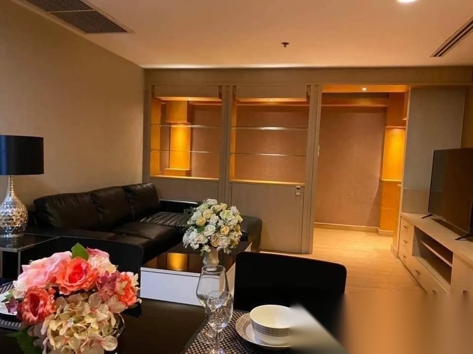 1 Bedroom Condo for sale at Icon III — photo 2