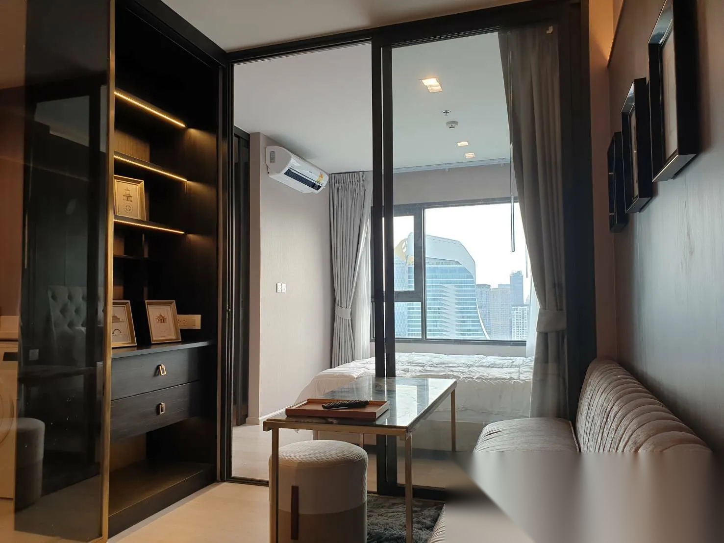 1 Bedroom Condo for sale at Life One Wireless — photo 1