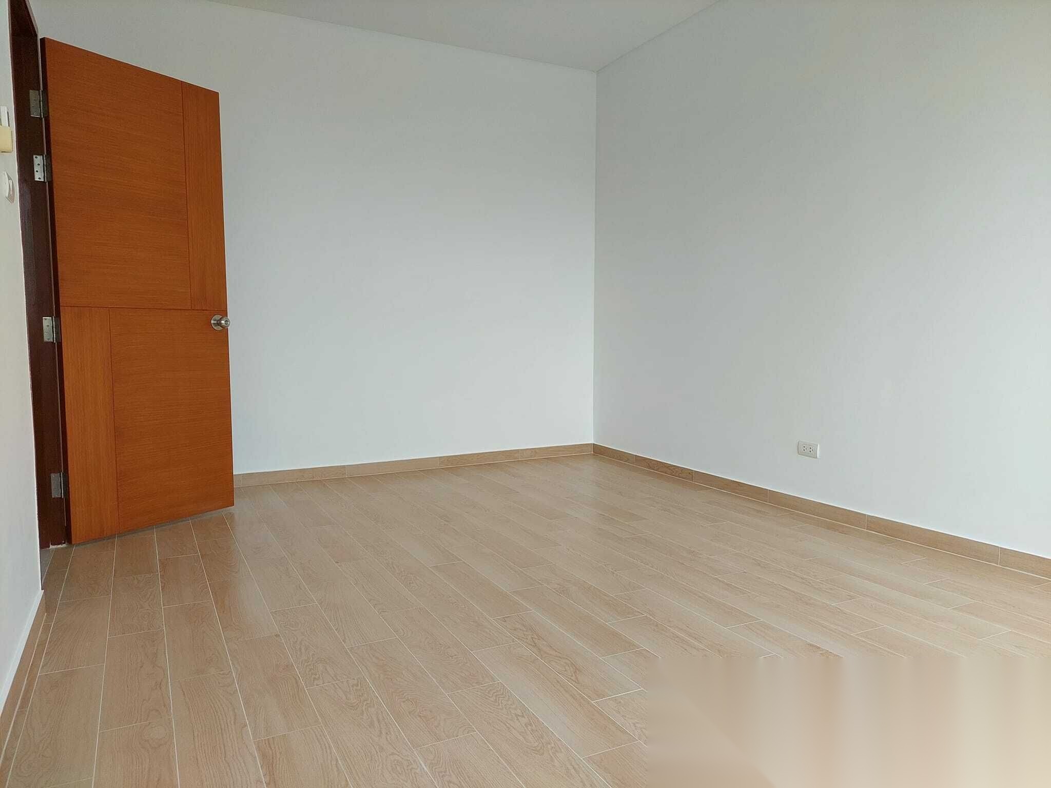 2 Bedroom Condo for sale at Villa Sathorn — photo 1
