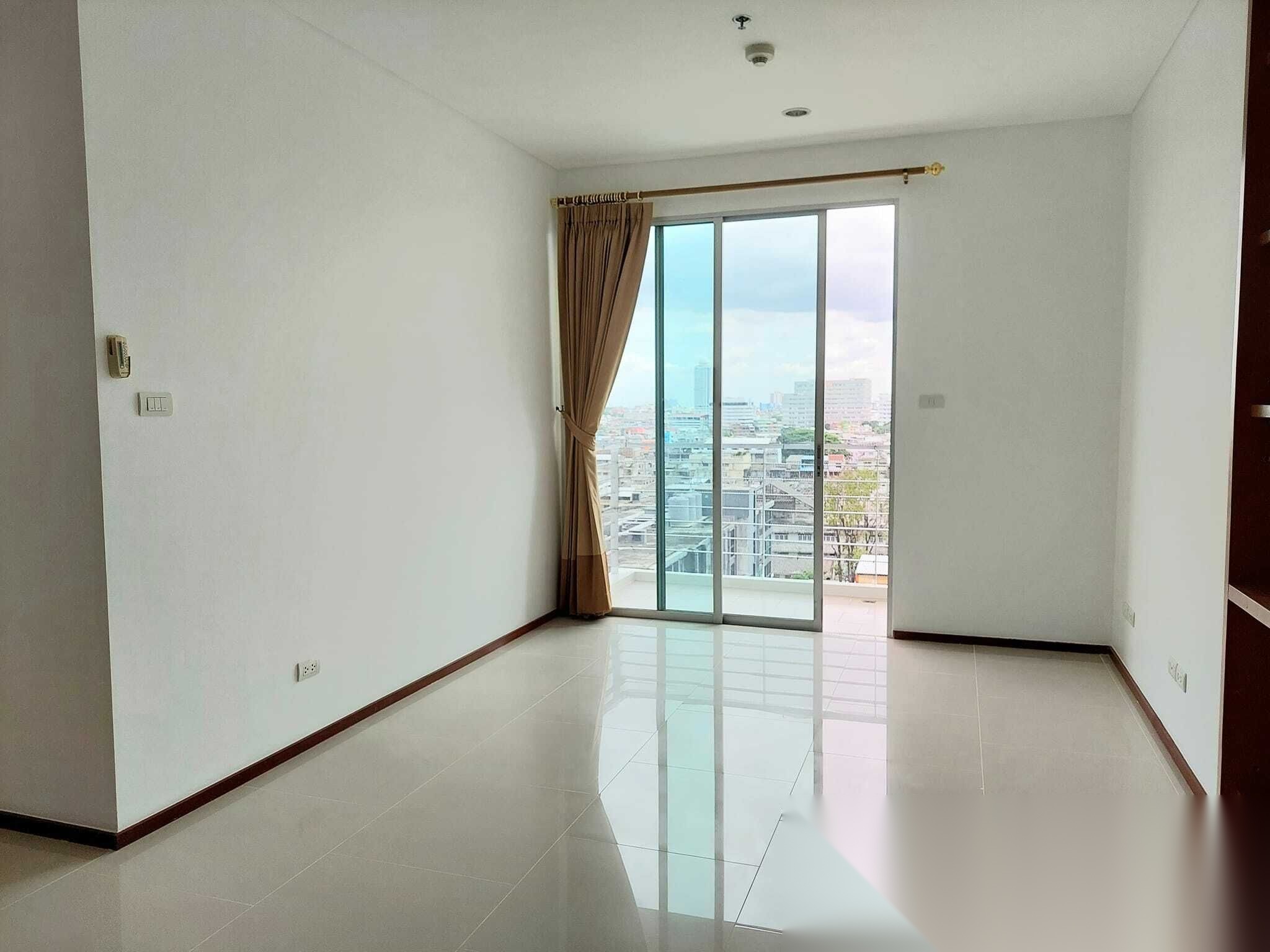 2 Bedroom Condo for sale at Villa Sathorn — photo 2