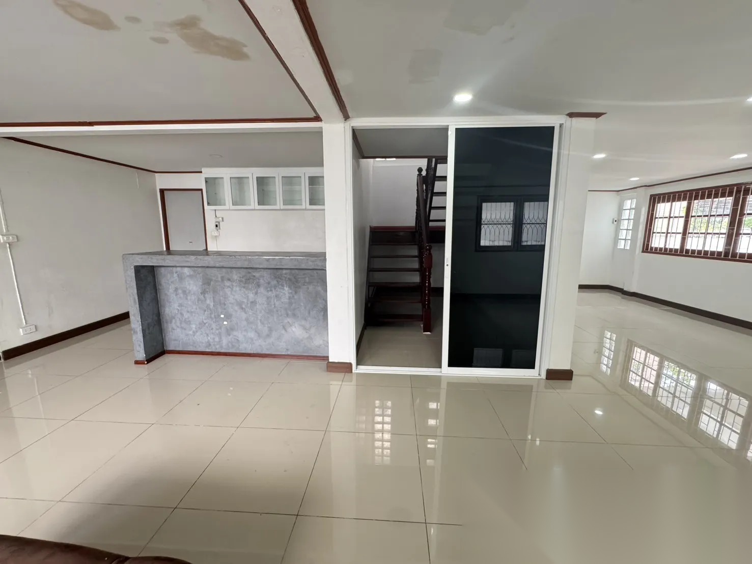 5 Bedroom House for sale at Mueang Thong 2 Phase 3 Village — photo 3