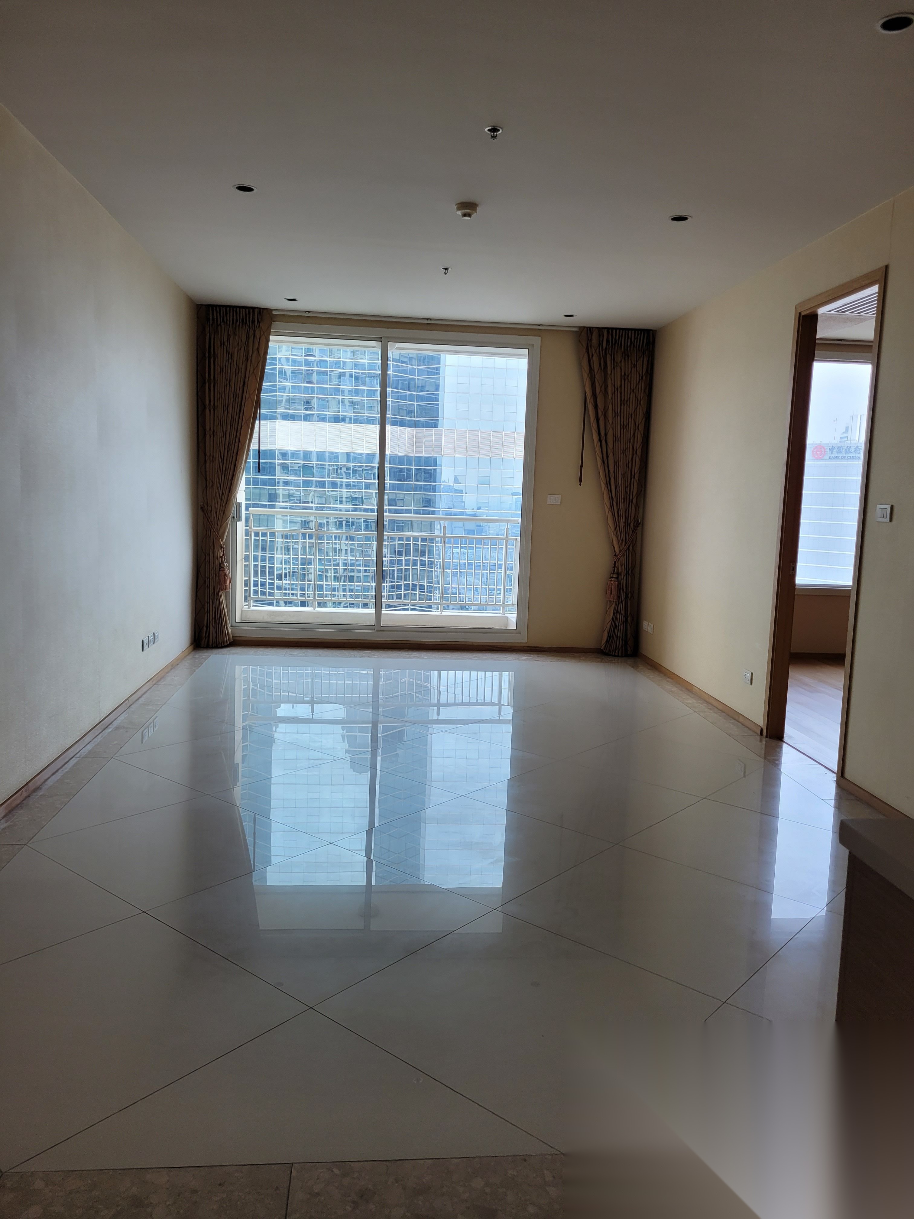 1 Bedroom Condo for sale at The Empire Place — photo 3