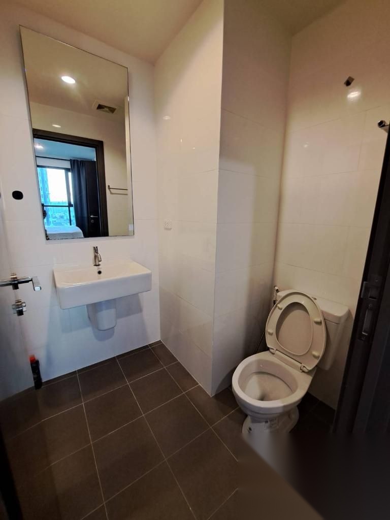 1 Bedroom Condo for sale at The Base Park East Sukhumvit 77 — photo 5