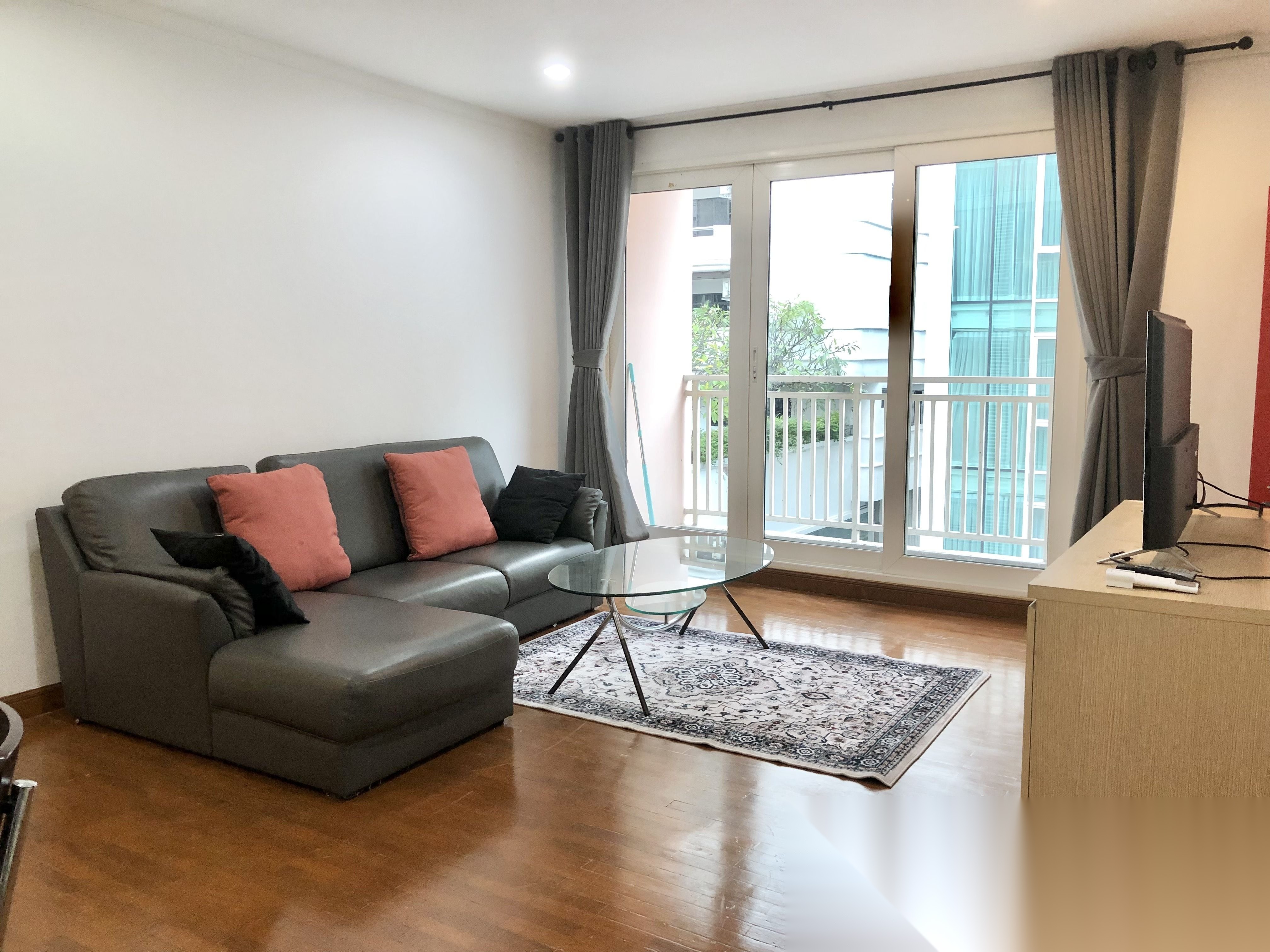 1 Bedroom Condo for sale at Baan Siri Sukhumvit 13 — photo 2