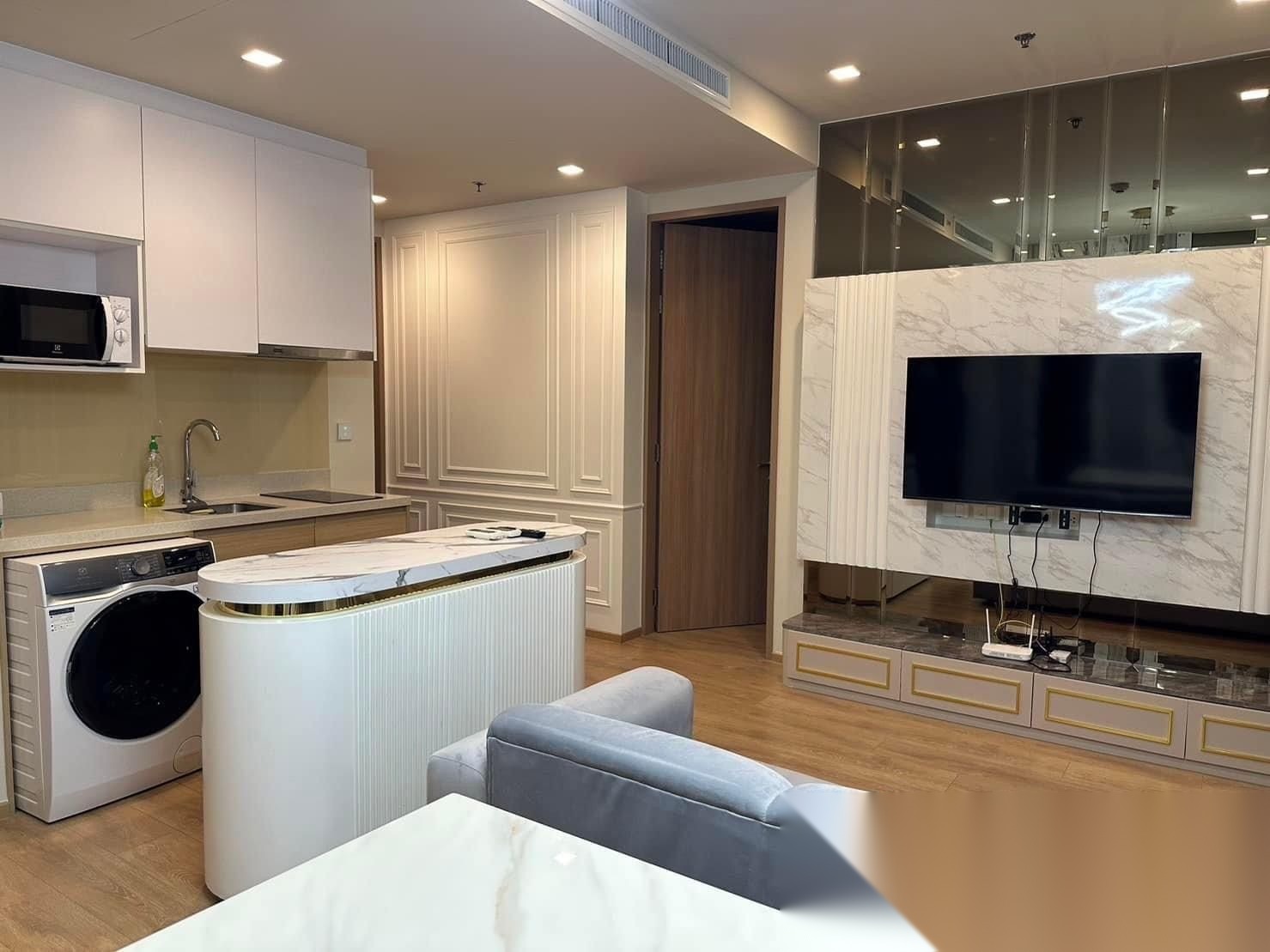 2 Bedroom Condo for sale at Noble Around Sukhumvit 33 — photo 2