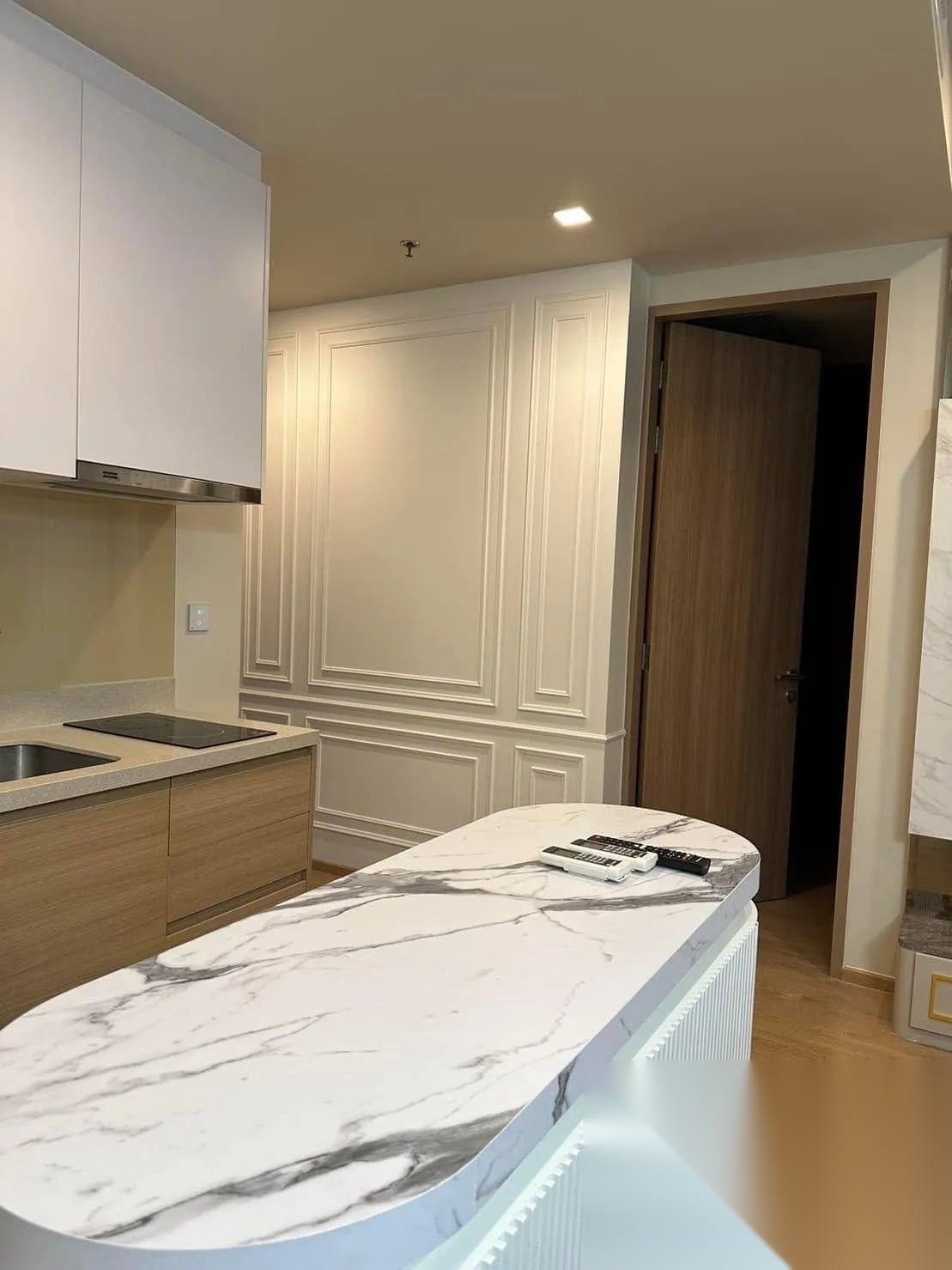 2 Bedroom Condo for sale at Noble Around Sukhumvit 33 — photo 3