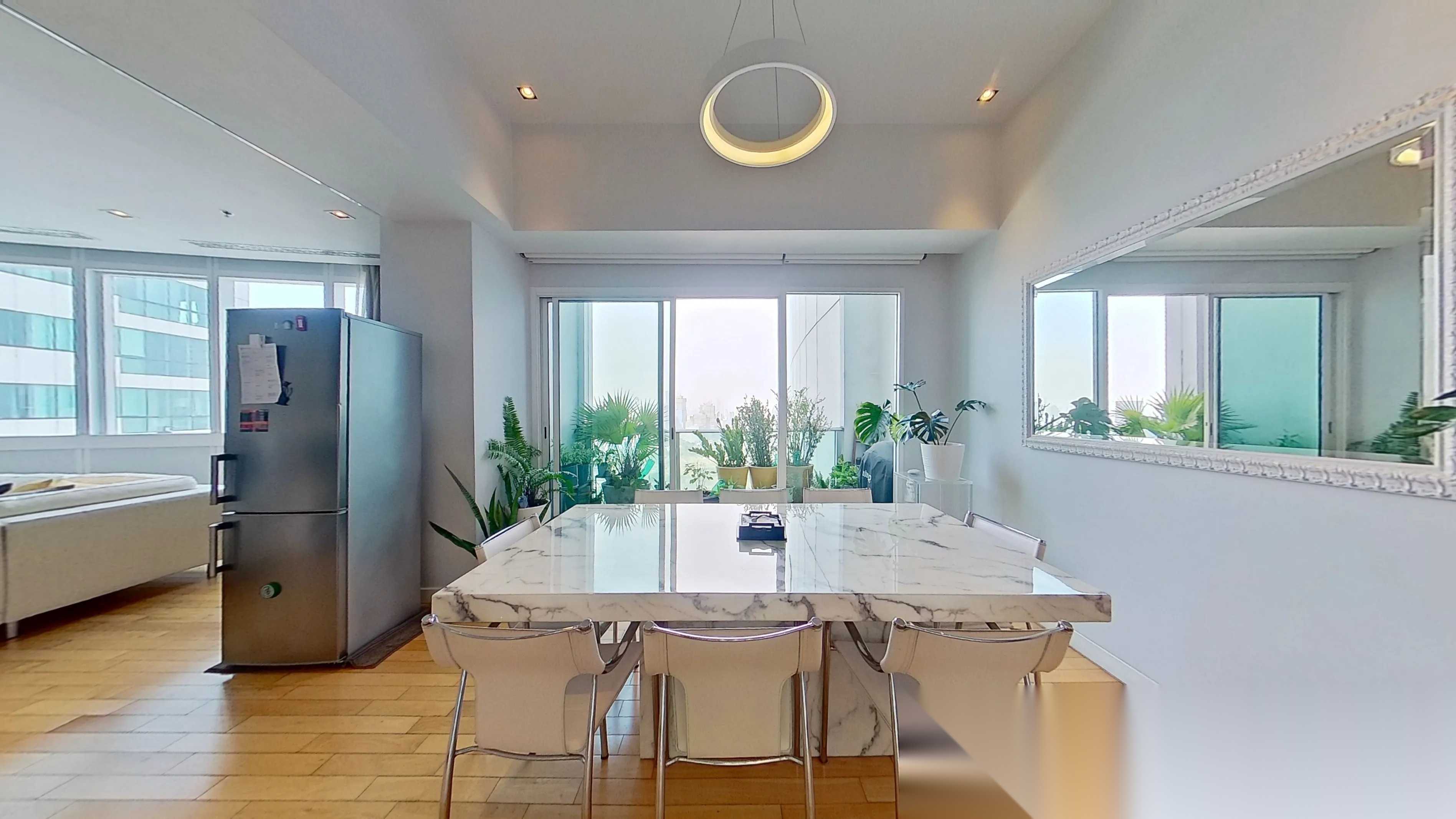 4 Bedroom Condo for sale at Millennium Residence — photo 4