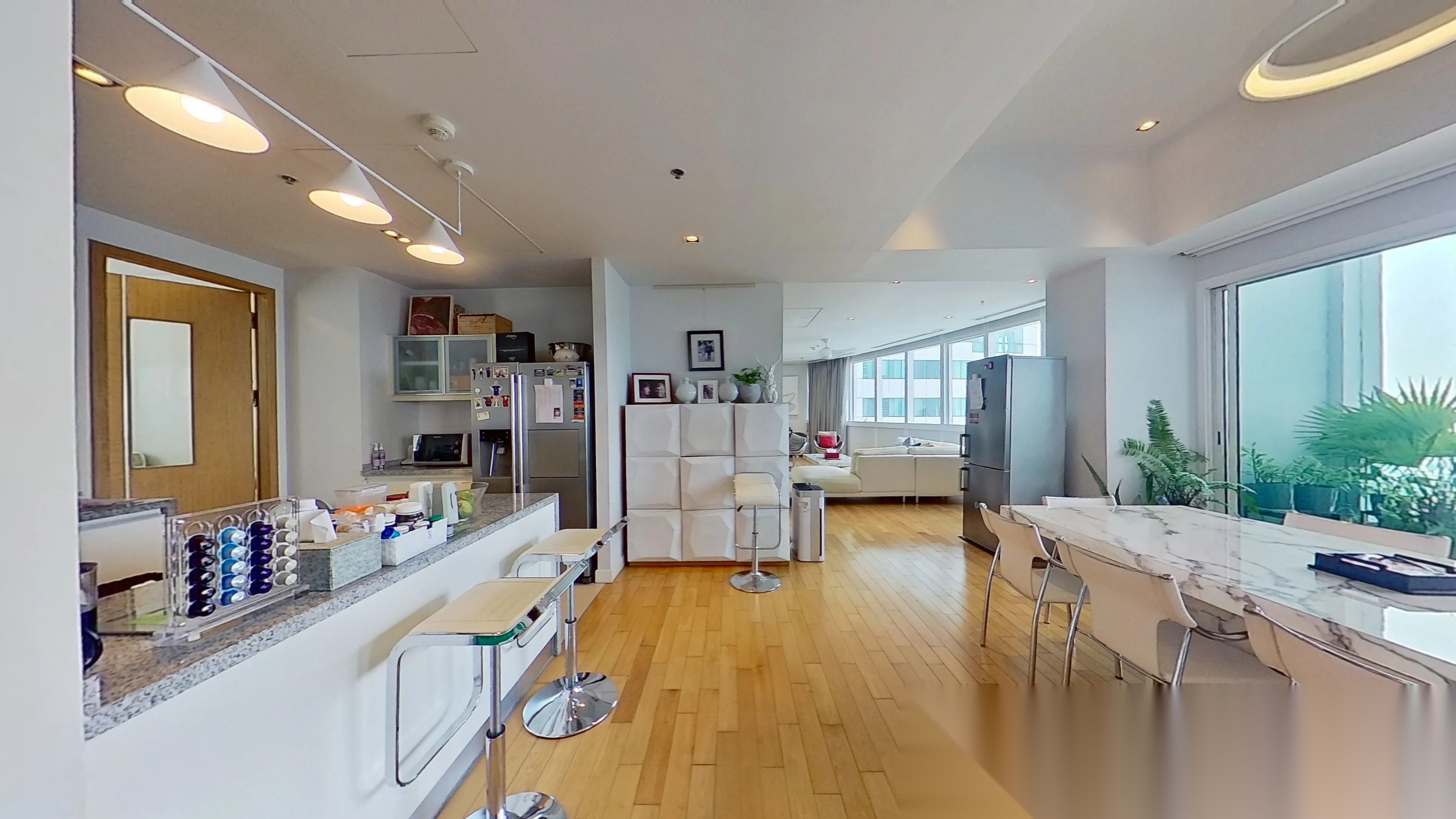 4 Bedroom Condo for sale at Millennium Residence — photo 5