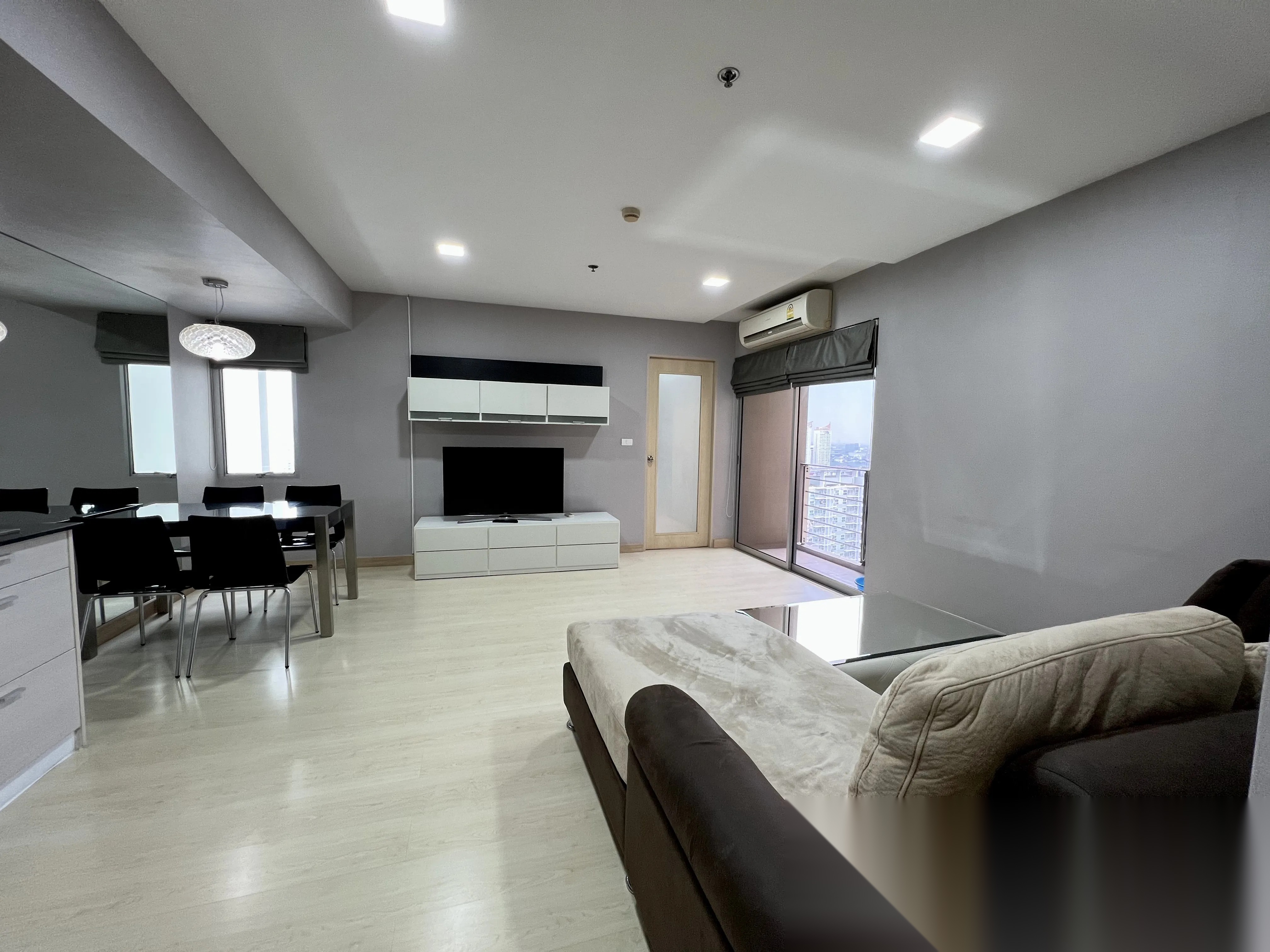 1 Bedroom Condo for sale at My Resort Bangkok — photo 2