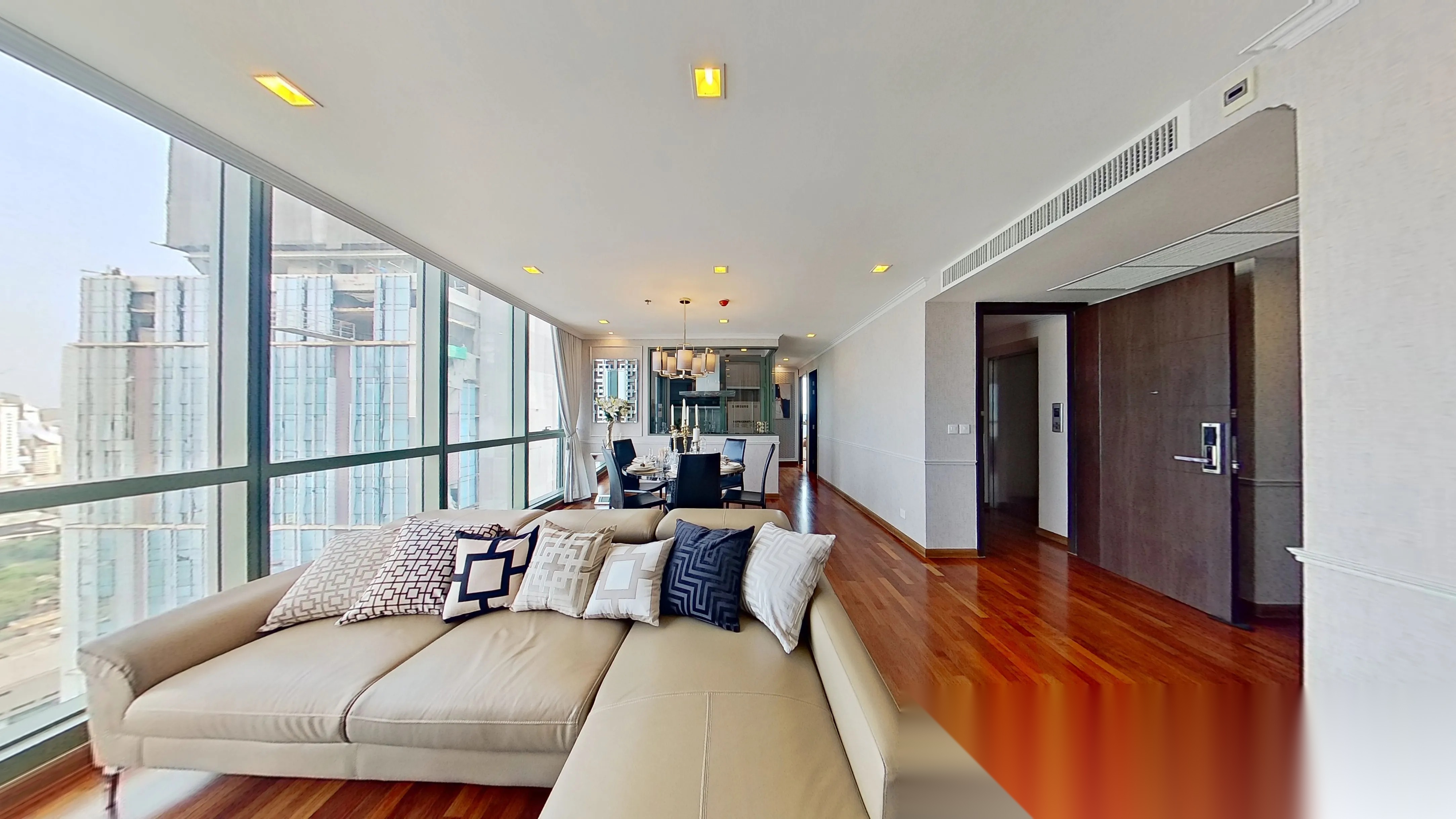 3 Bedroom Condo for sale at Wish Signature Midtown Siam — photo 2