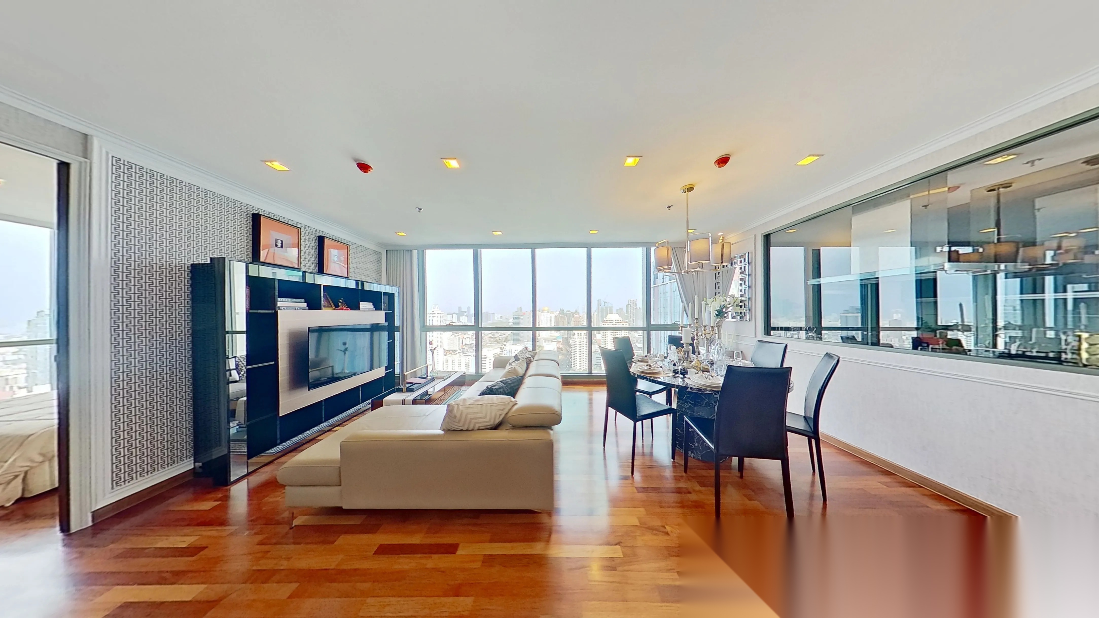 3 Bedroom Condo for sale at Wish Signature Midtown Siam — photo 3