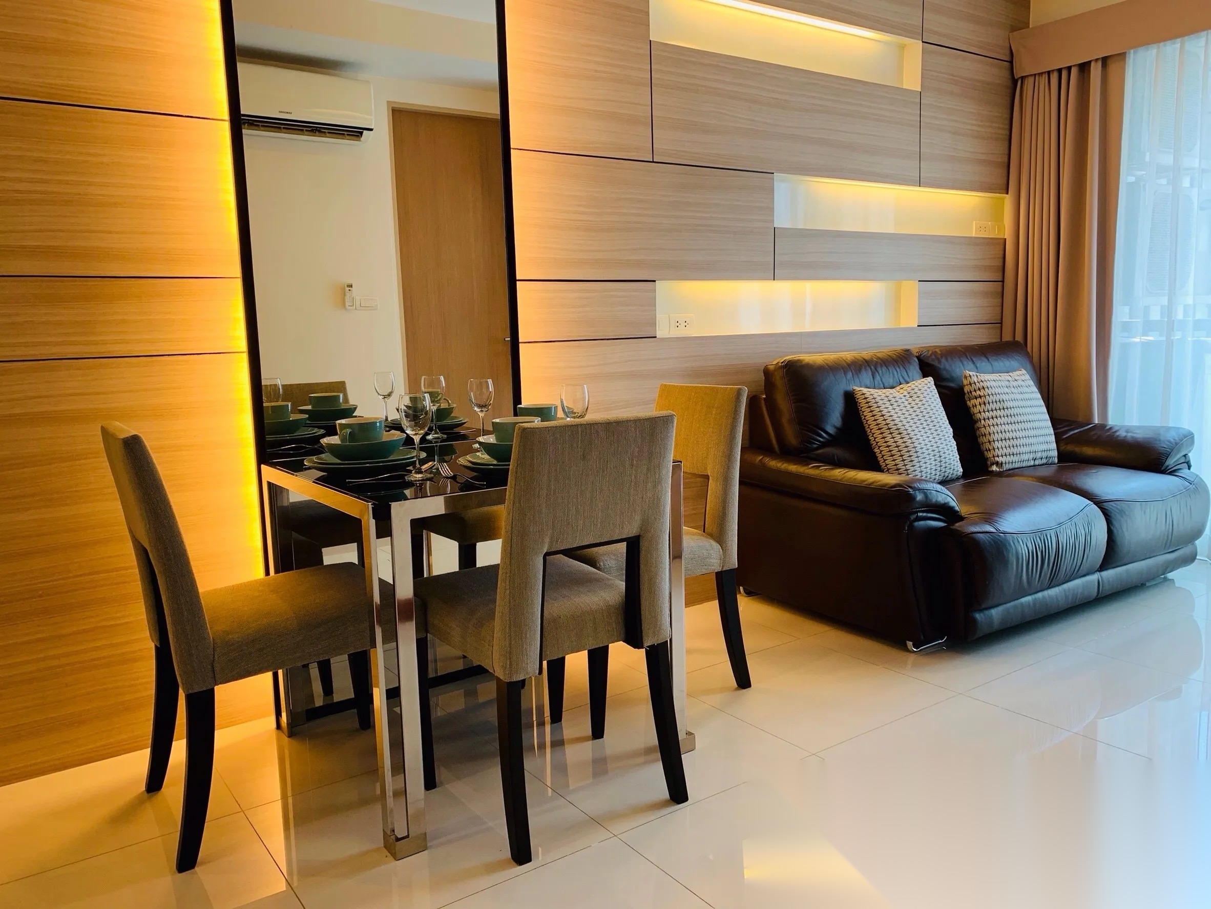 2 Bedroom Condo for sale at Le Cote Thonglor 8 — photo 3