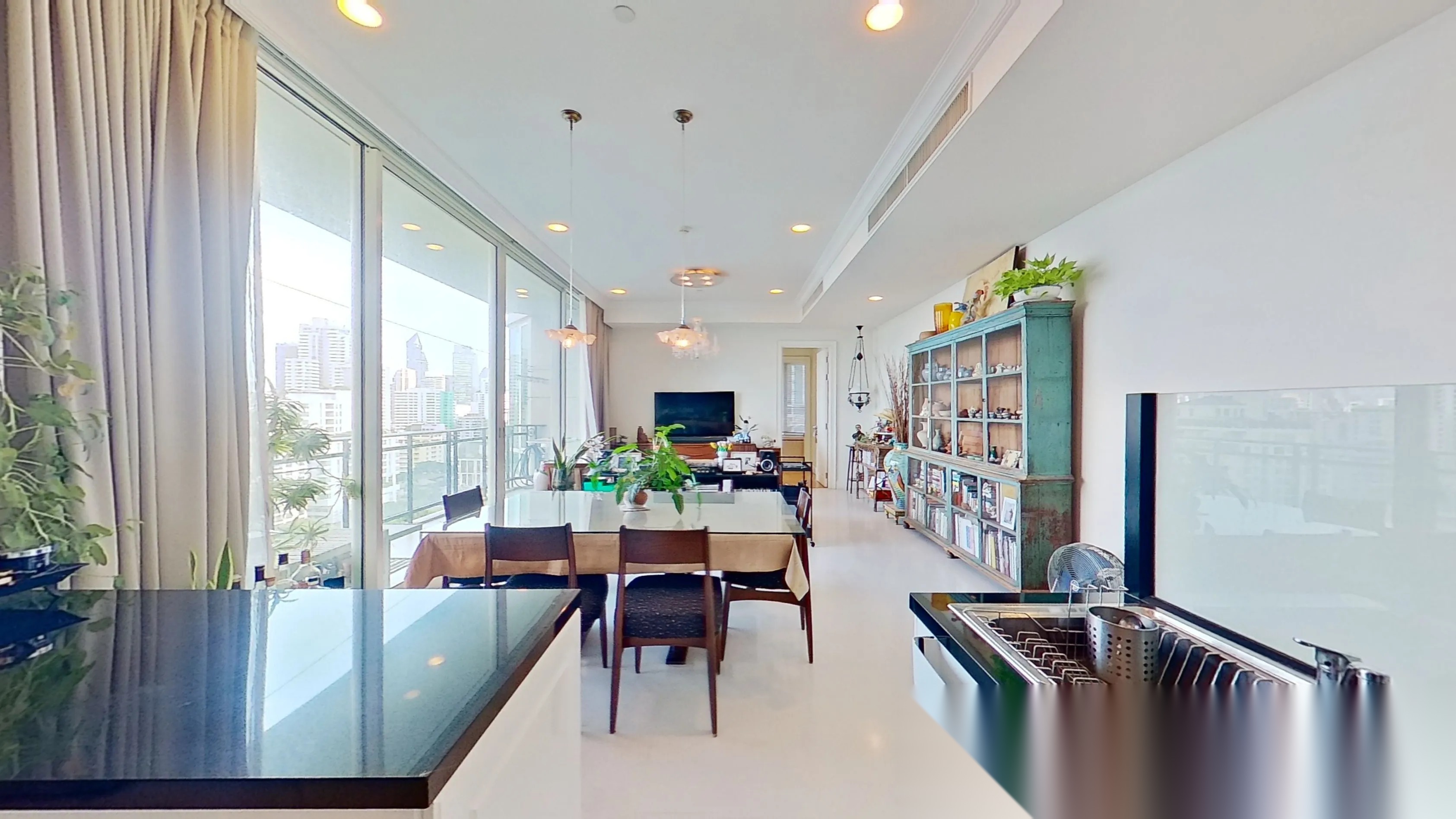 2 Bedroom Condo for sale at Royce Private Residences — photo 2