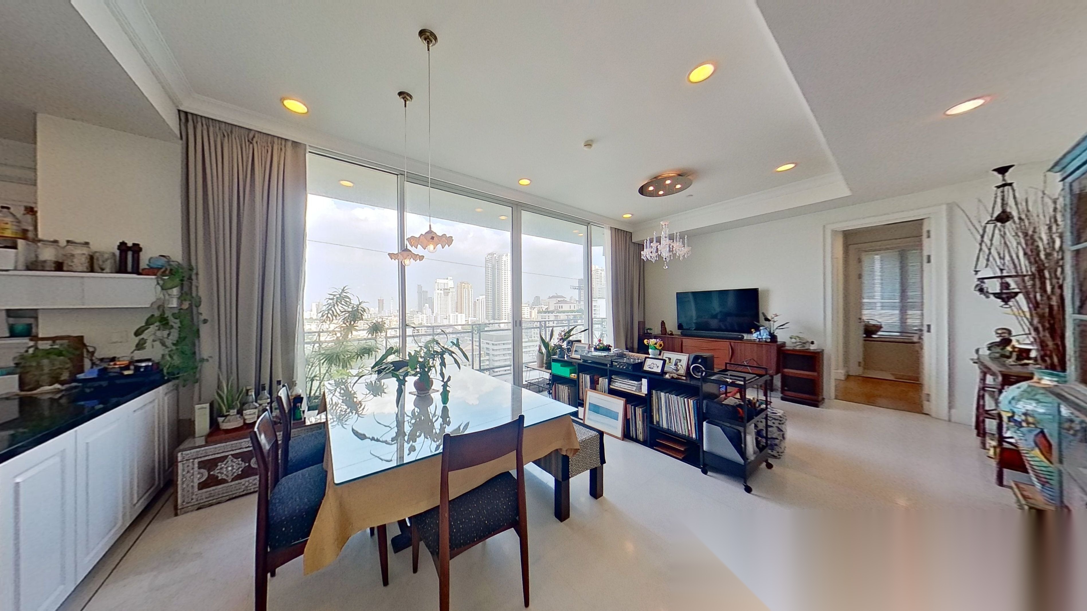 2 Bedroom Condo for sale at Royce Private Residences — photo 4