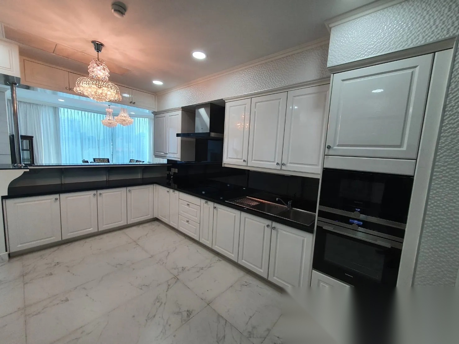 4 Bedroom Penthouse for sale at Royce Private Residences — photo 4