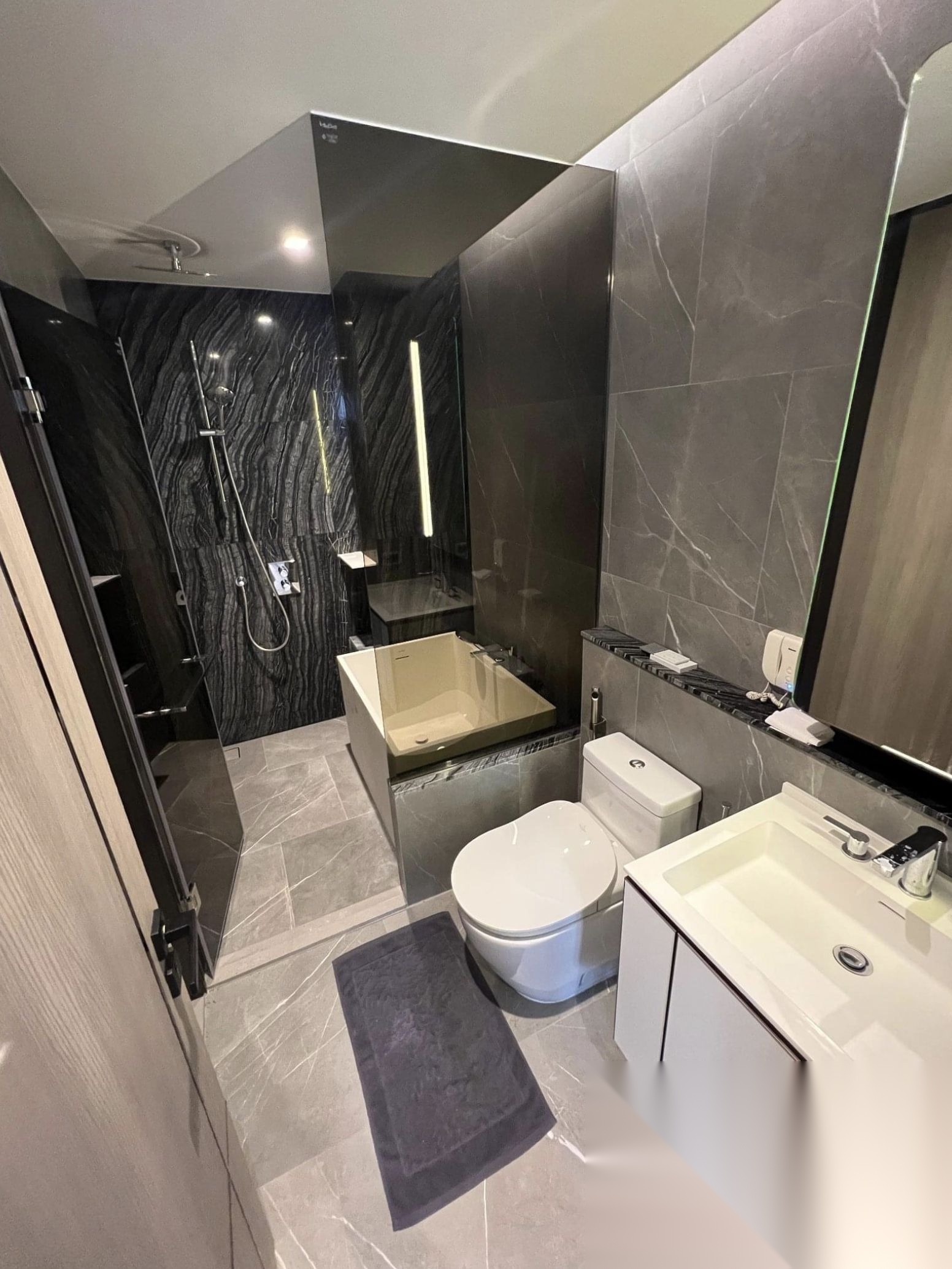 2 Bedroom Condo for sale at The Reserve Sukhumvit 61 — photo 5