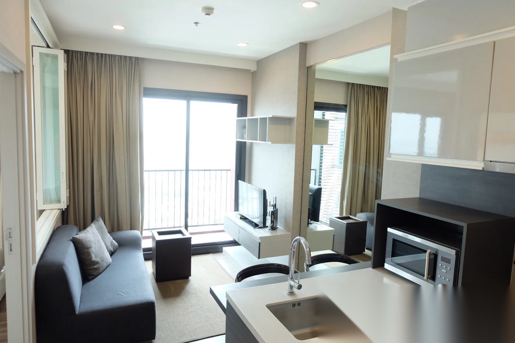 1 Bedroom Condo for sale at Noble Refine — photo 2
