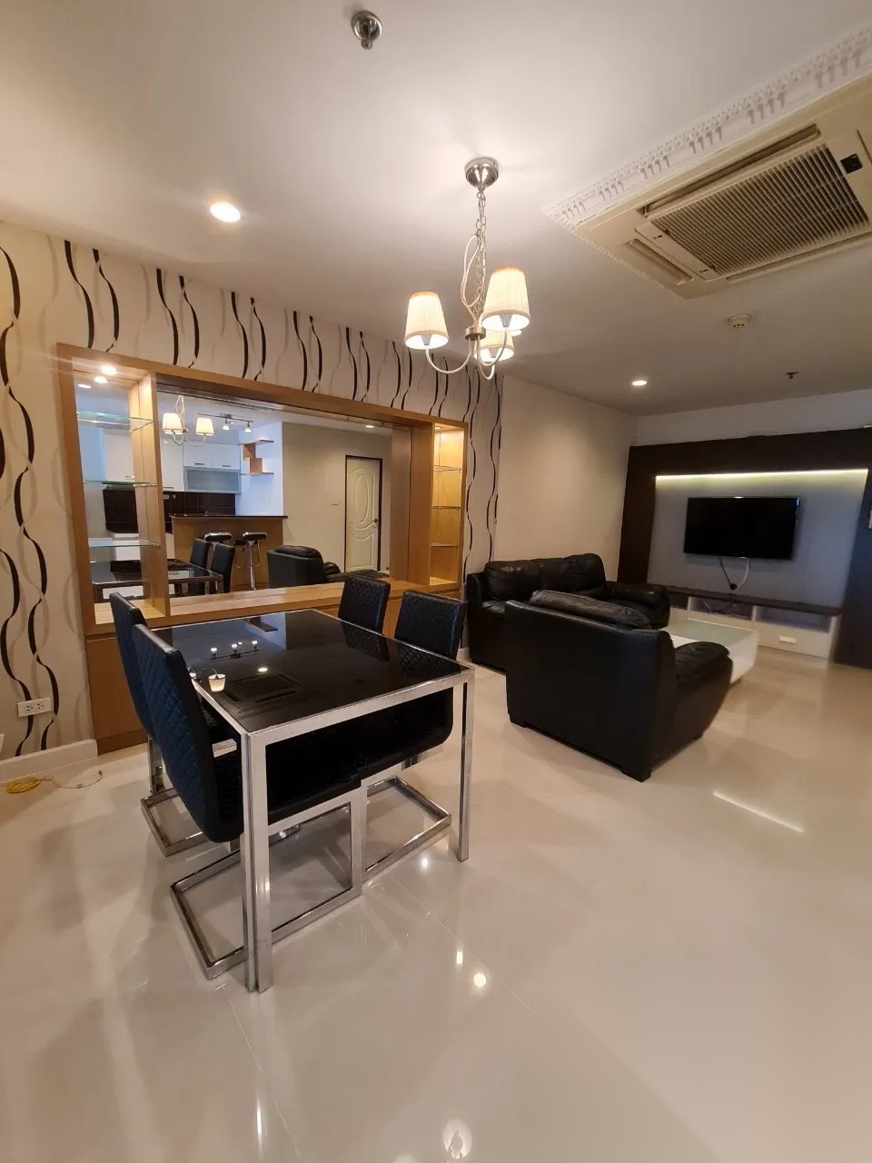 1 Bedroom Condo for sale at Sukhumvit Living Town — photo 1