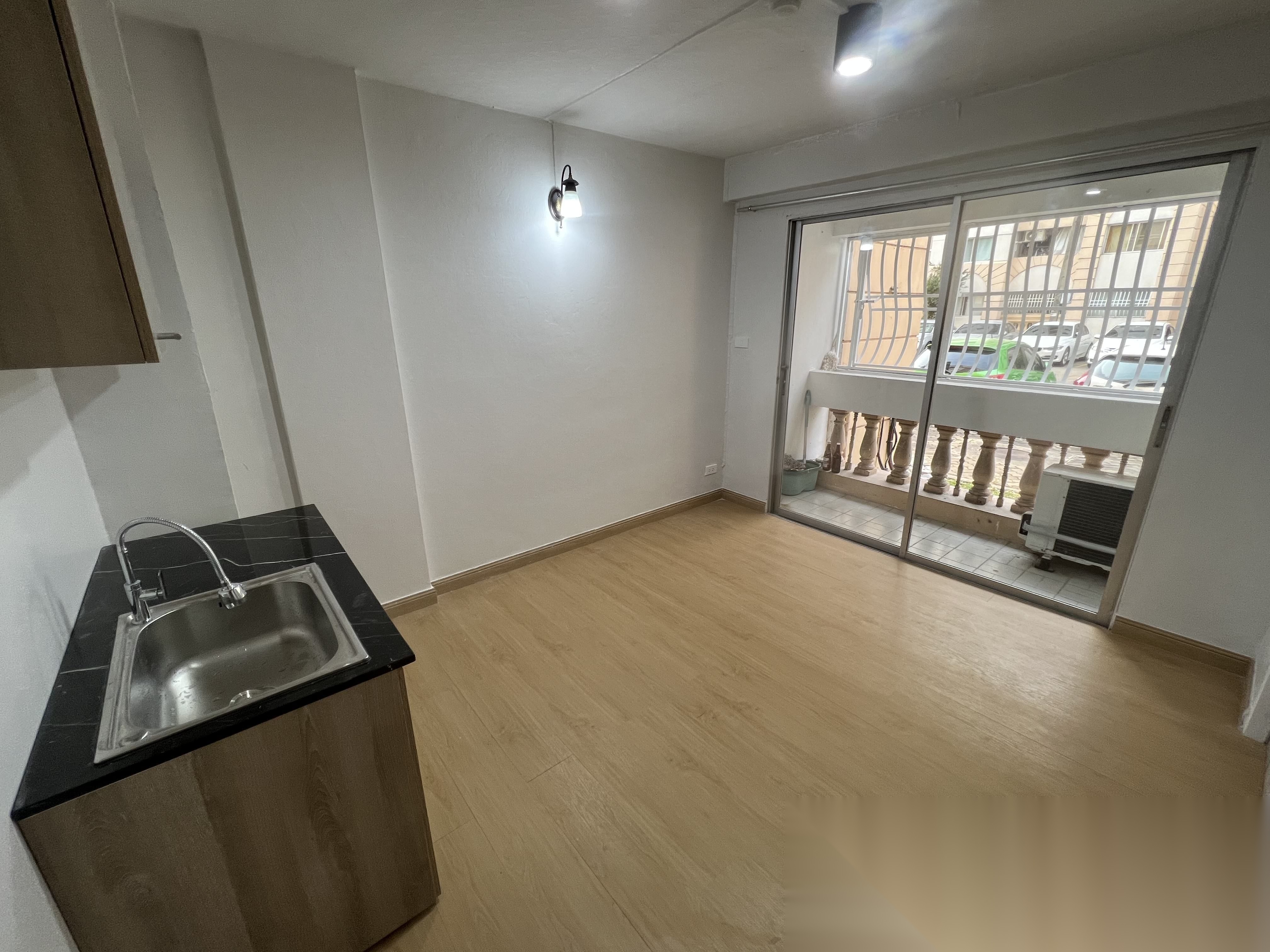 1 Bedroom Condo for sale at Century Park Condominium — photo 1