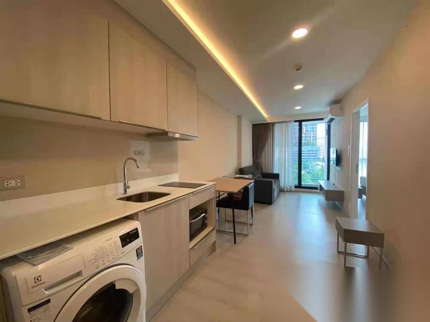 1 Bedroom Condo for sale at Vtara Sukhumvit 36 — photo 2