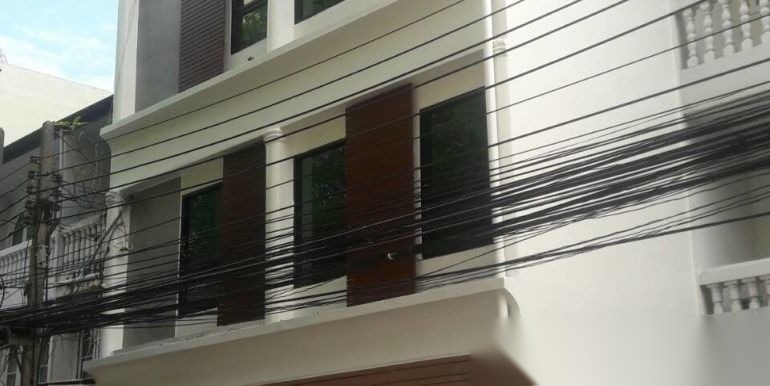 4 Storey Townhouse For Sale In Soi Prommitr — photo 2