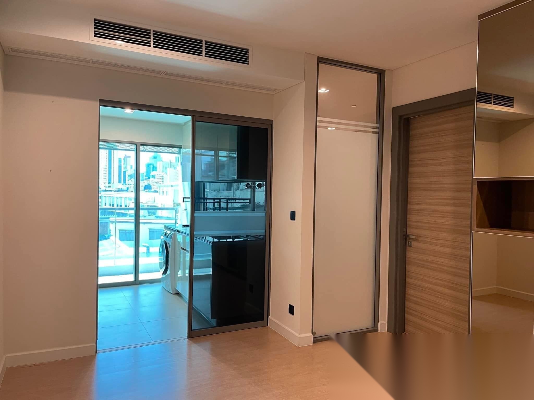1 Bedroom Condo for sale at The Room Charoenkrung 30 — photo 2