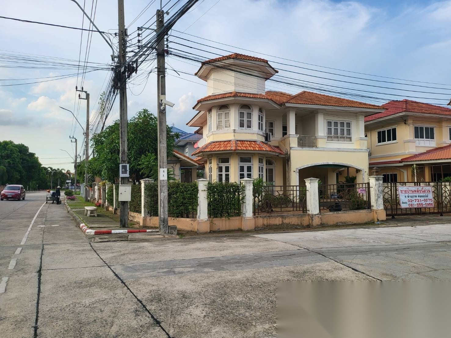3 Bedroom House for sale at Passorn 13 Suwintawong — photo 3