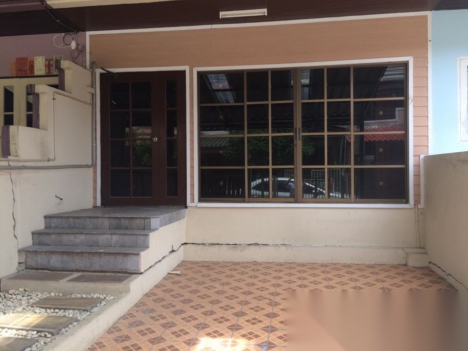 Townhouse for Sale Soi Rat Phatthana 13 — photo 3