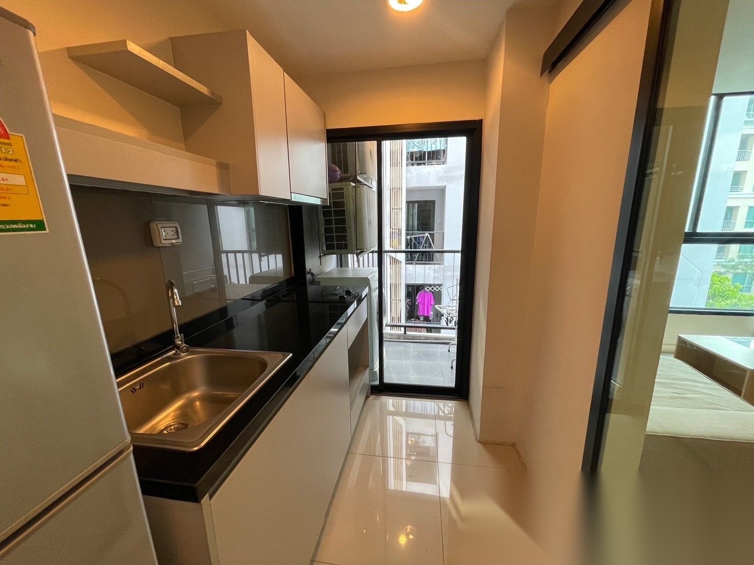 1 Bedroom Condo for sale at Zenith Place Sukhumvit 42 — photo 4