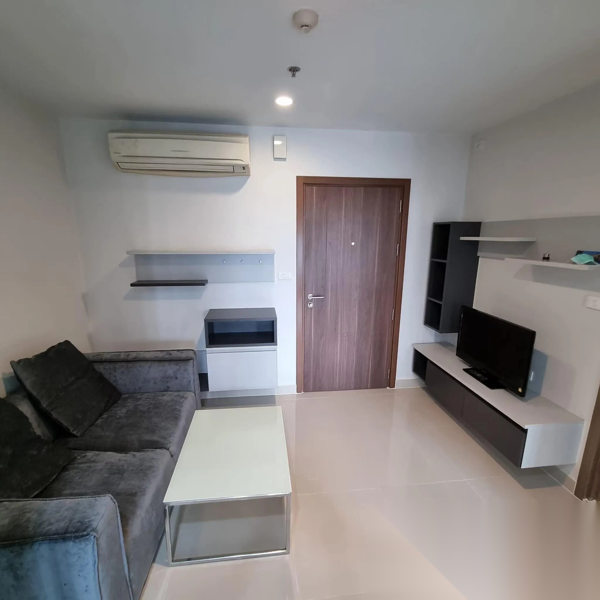 1 Bedroom Condo for sale at The Base Sukhumvit 77 — photo 2
