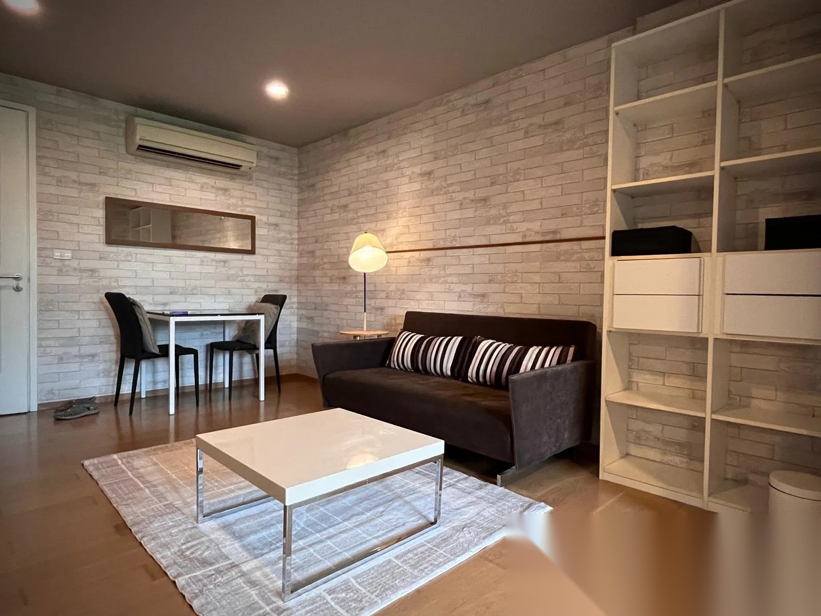 1 Bedroom Condo for sale at Hive Sukhumvit 65 — photo 2