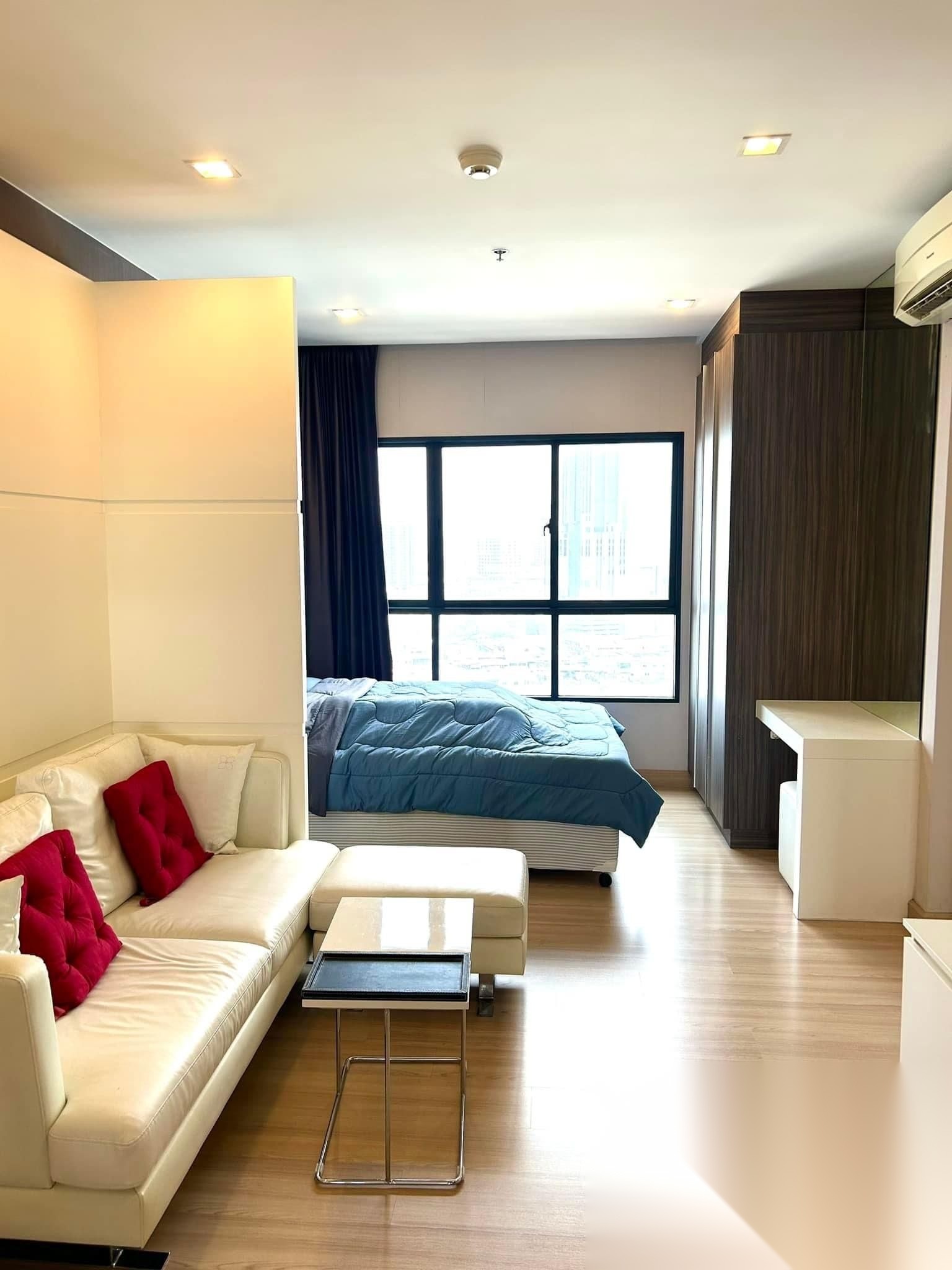 Studio Condo for sale at Urbano Absolute Sathon-Taksin — photo 2