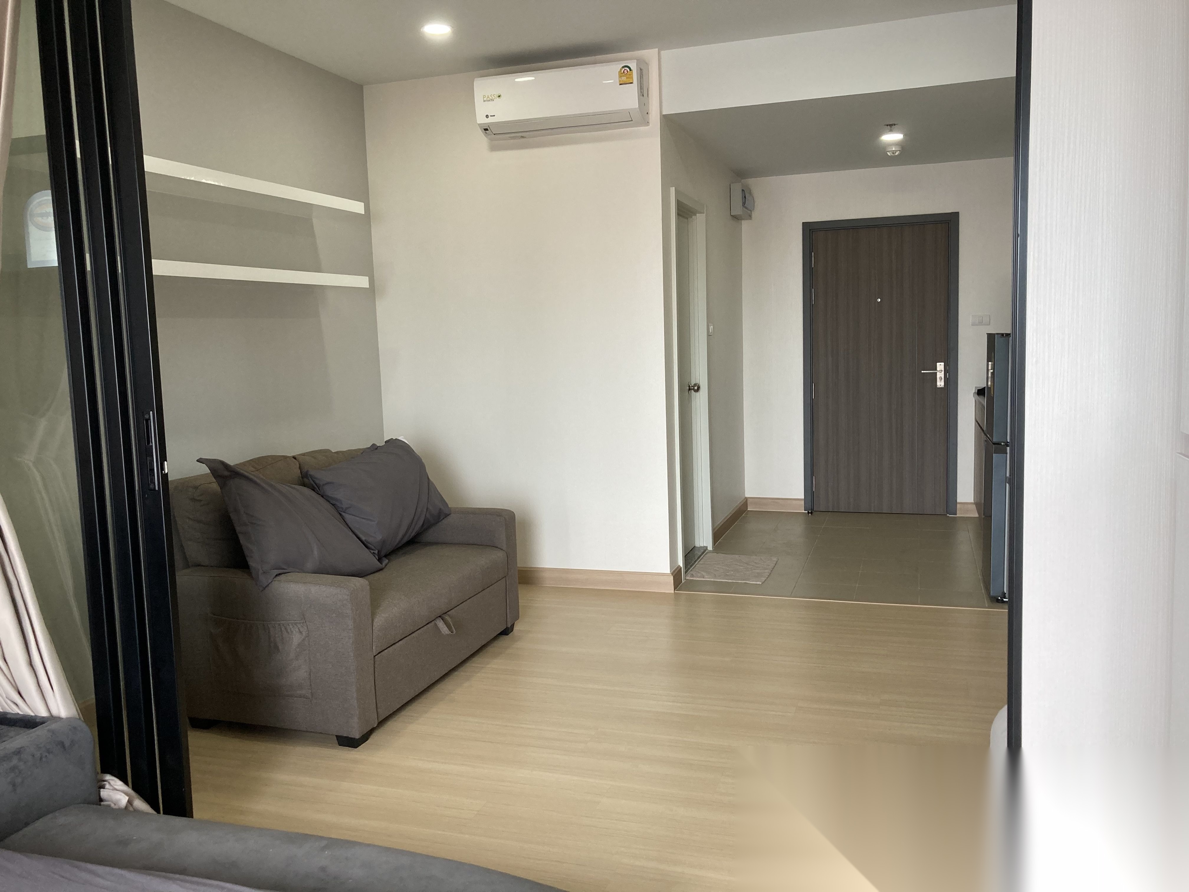 1 Bedroom Condo for sale at Supalai Loft Prajadhipok - Wongwian Yai — photo 2