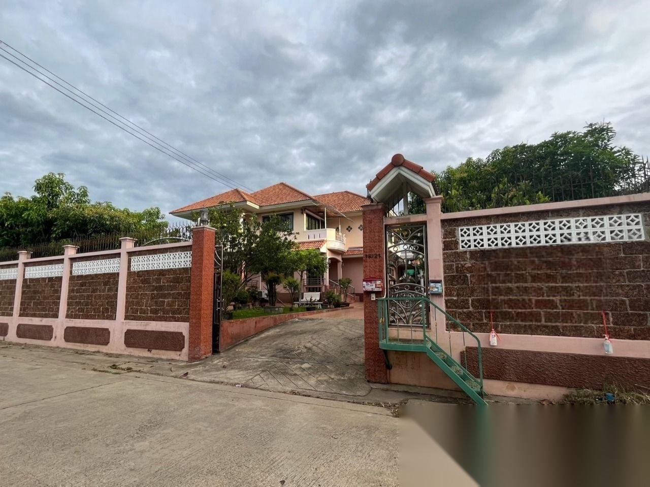 Single Detached House for Sale near Borommaratchachonnani Road — photo 5