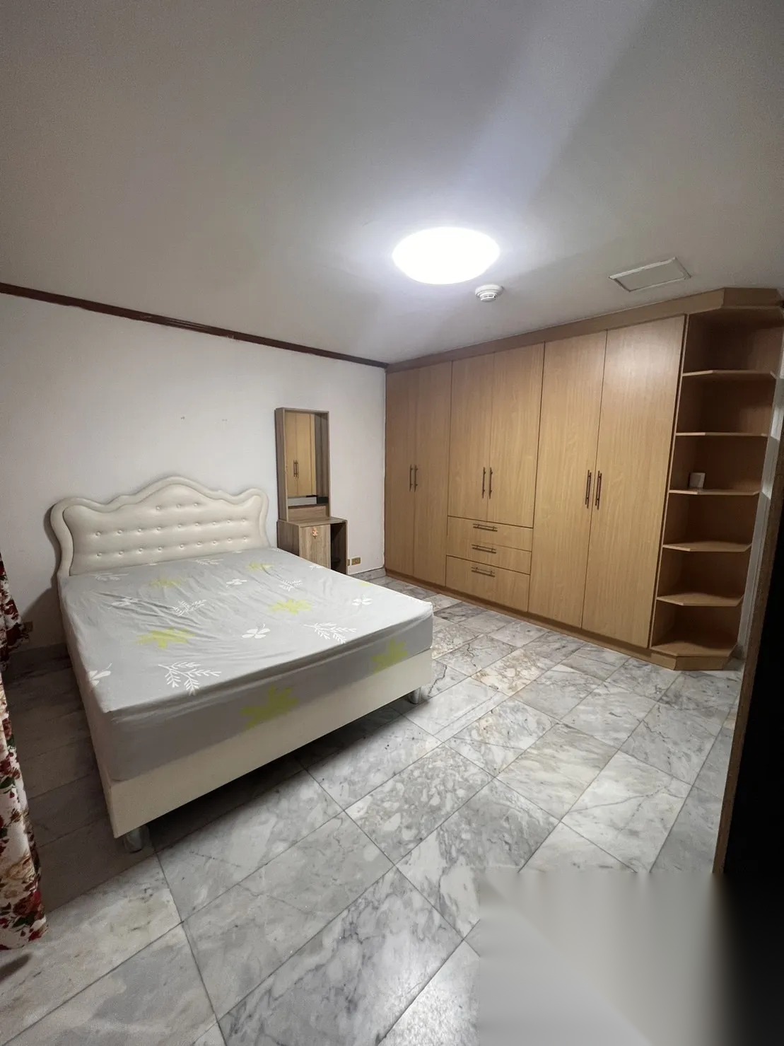 2 Bedroom Condo for sale at Monterey Place — photo 4