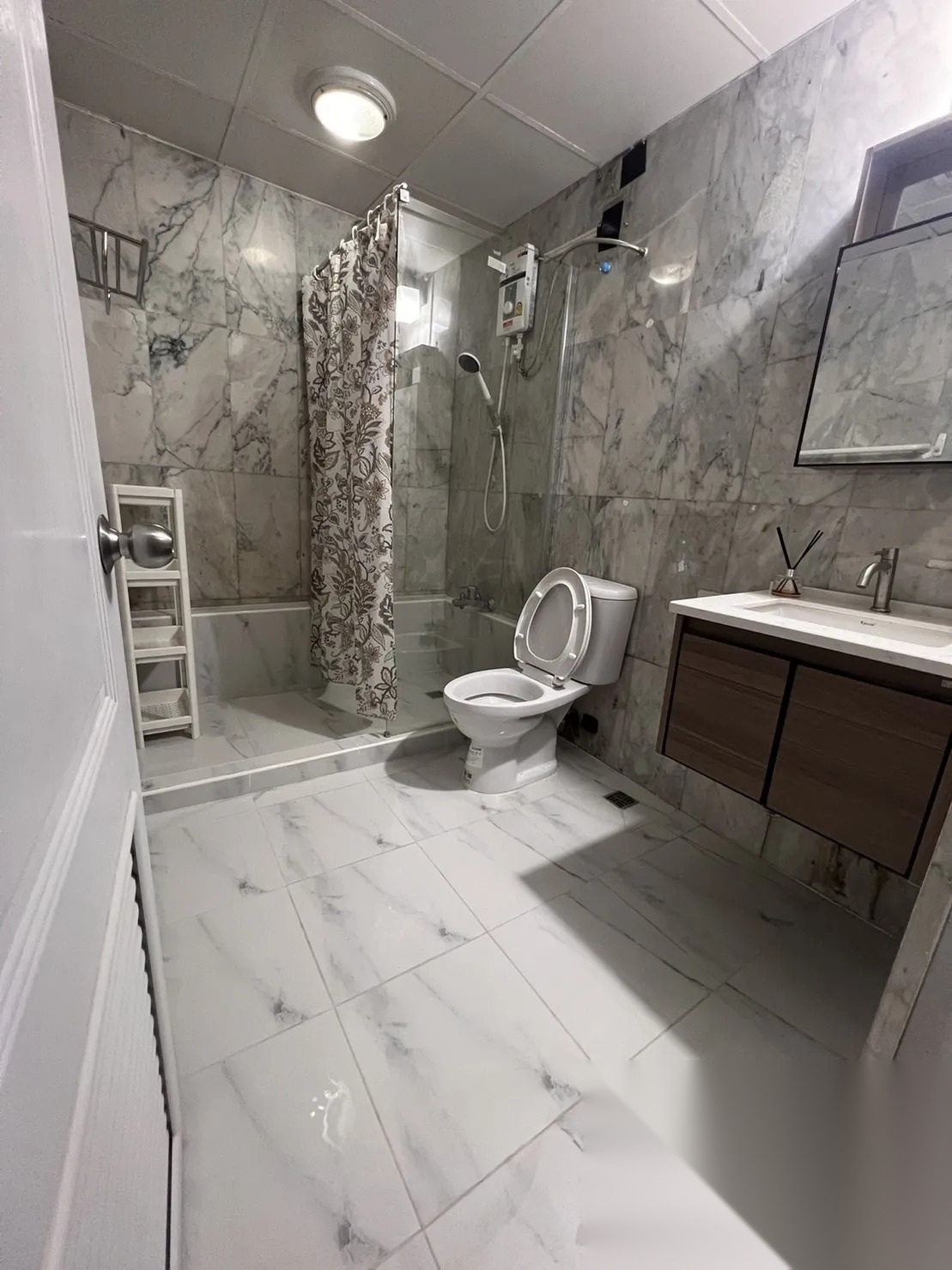 2 Bedroom Condo for sale at Monterey Place — photo 5