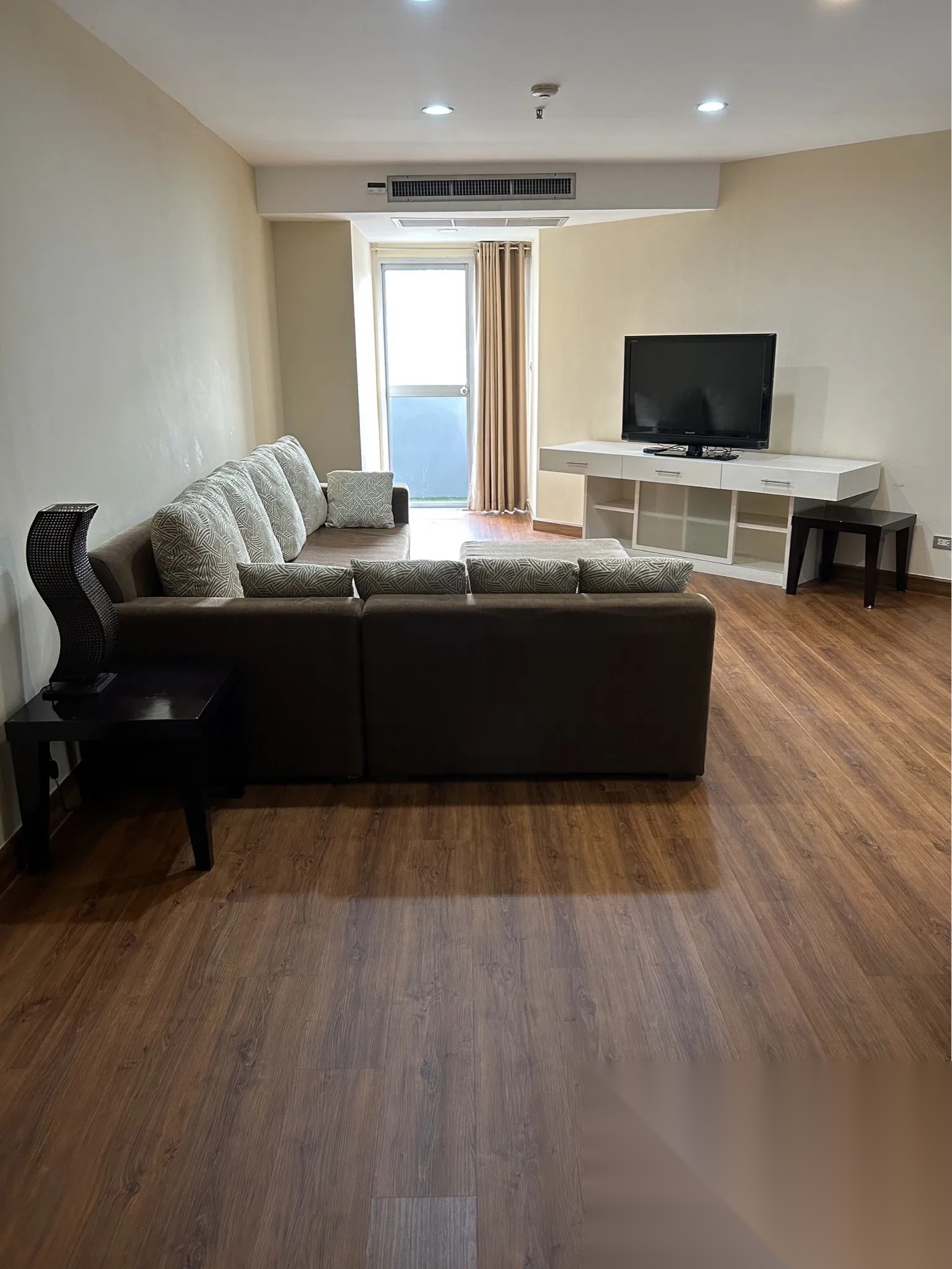 2 Bedroom Condo for sale at Witthayu Complex — photo 2