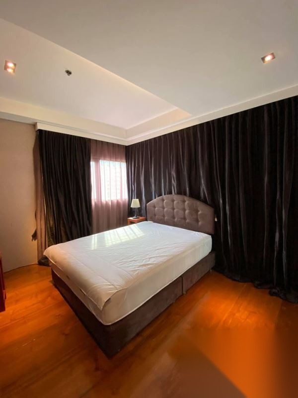1 Bedroom Condo for sale at Sathorn Gardens — photo 5