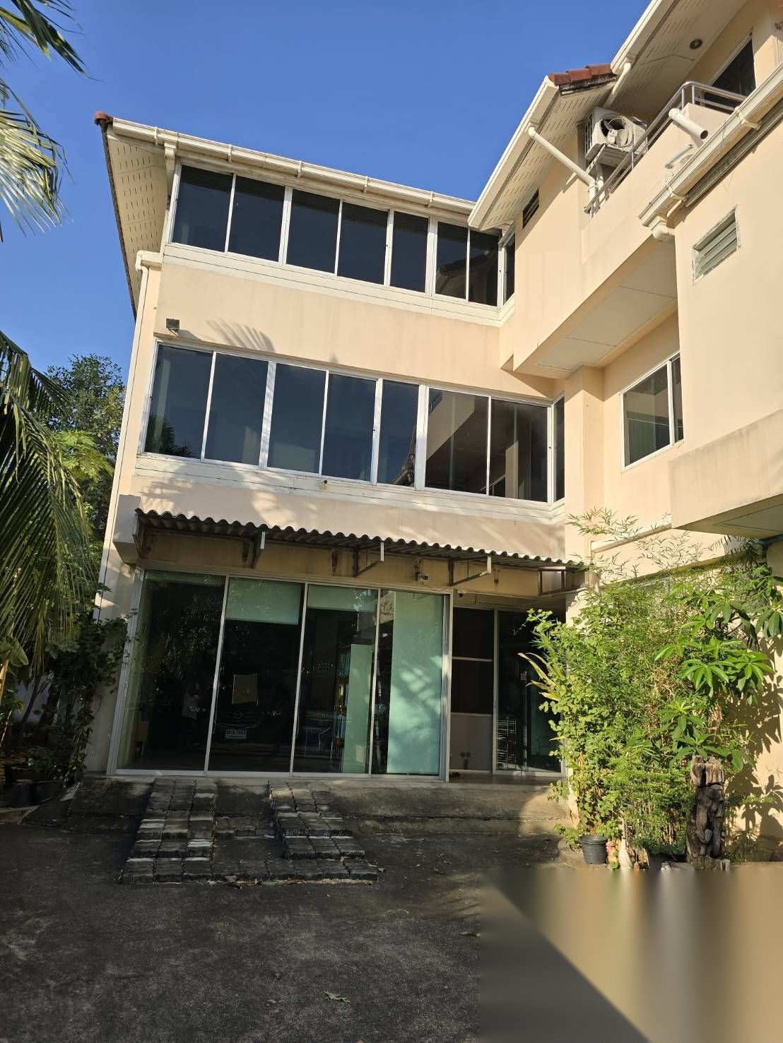 3-Stories House for Sale/Rent in soi Ramintra — photo 2
