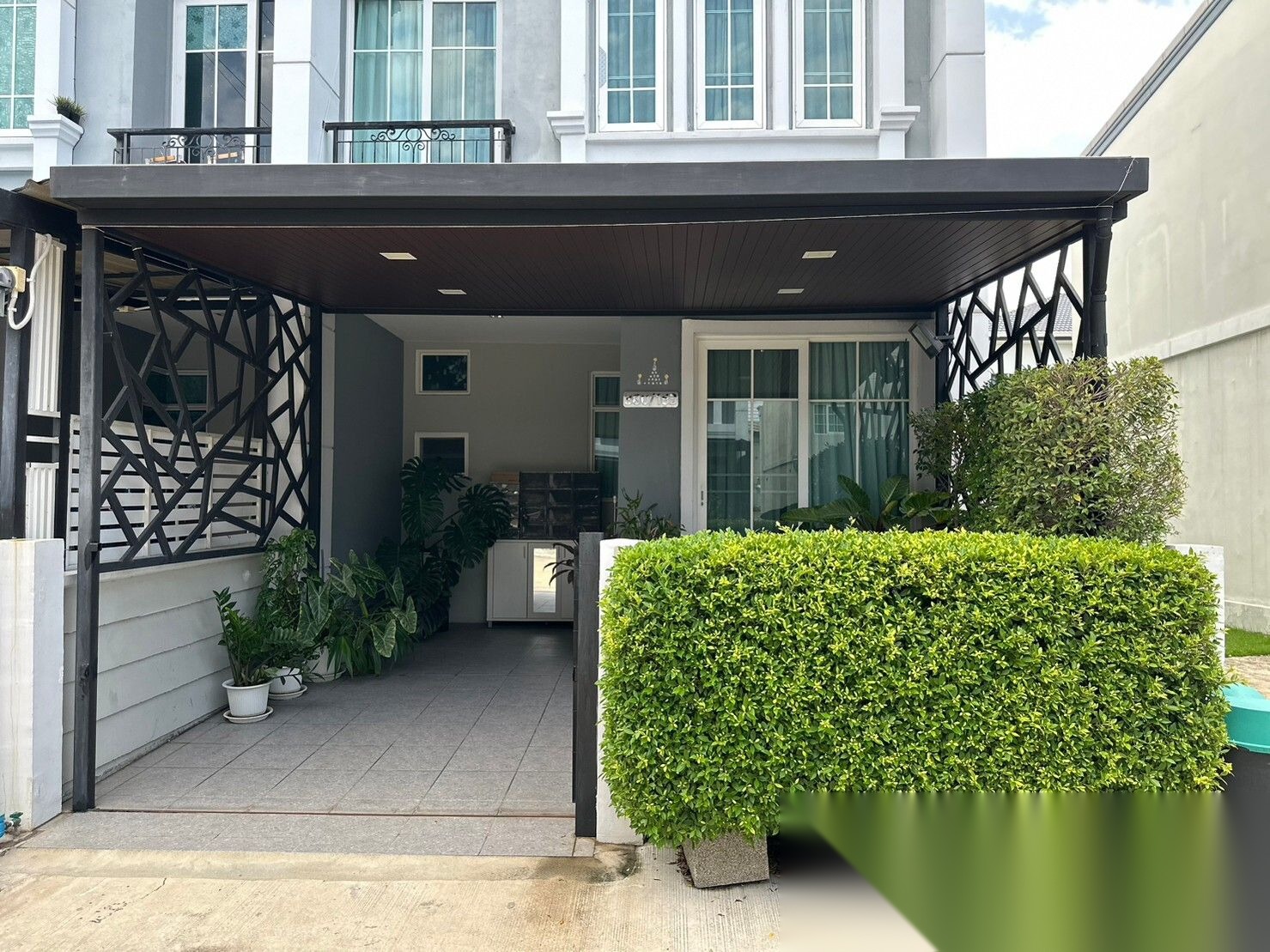 3 Bedroom Townhouse for sale at Golden Town 3 Bangna-Suanluang — photo 1