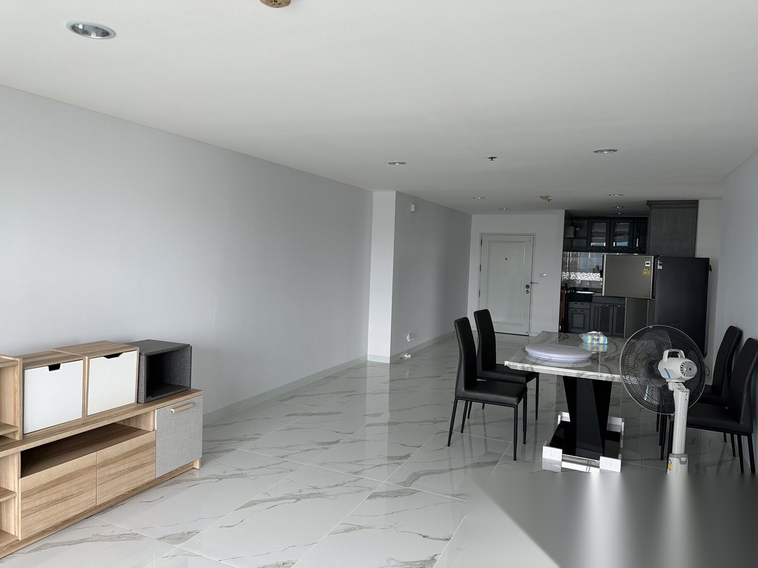 3 Bedroom Condo for sale at Modern Home Tower The Exclusive — photo 3