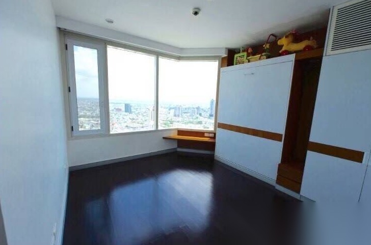 2 Bedroom Condo for sale at Watermark Chaophraya — photo 4