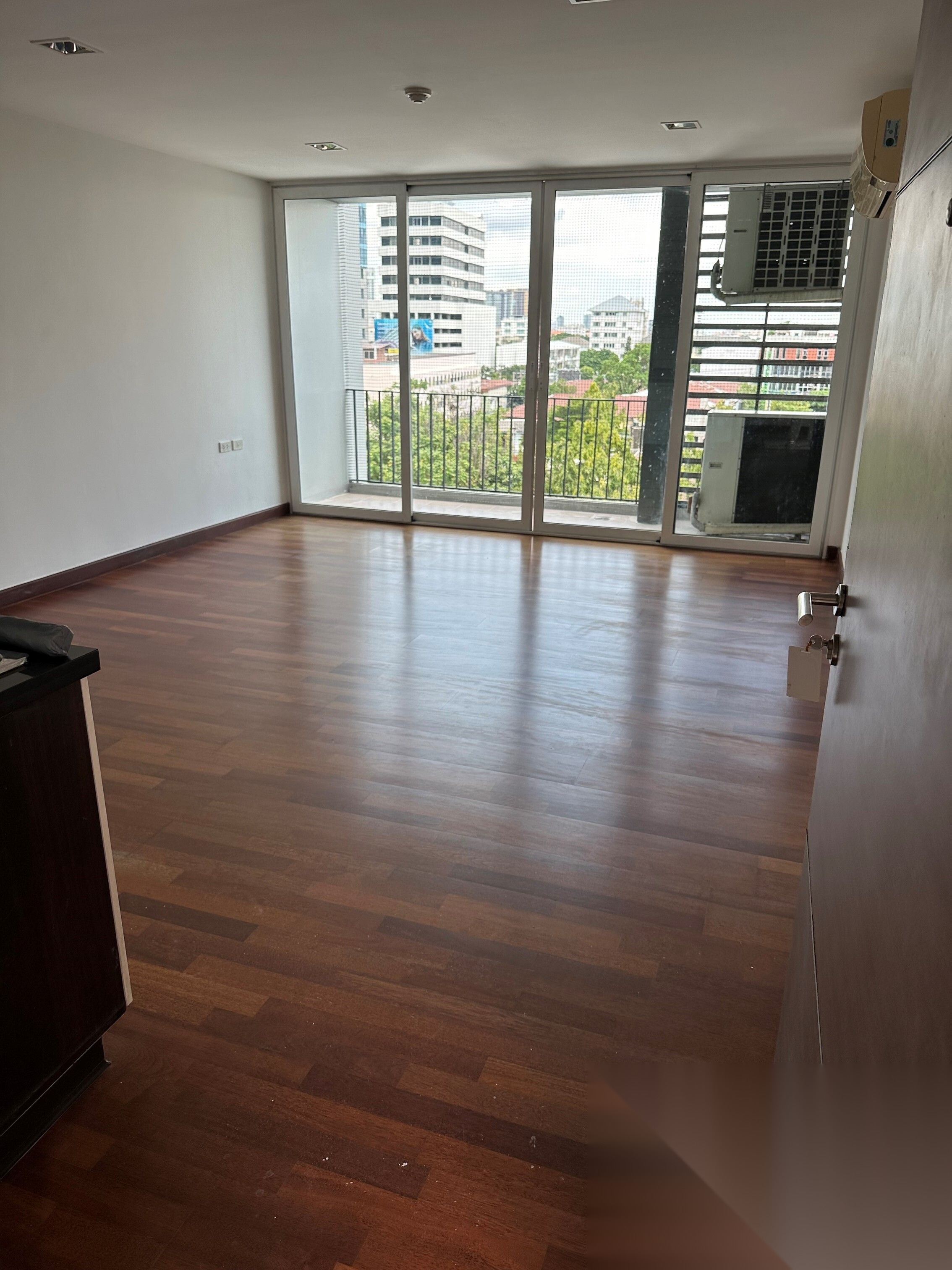 1 Bedroom Condo for sale at DLV Thonglor 20 — photo 2