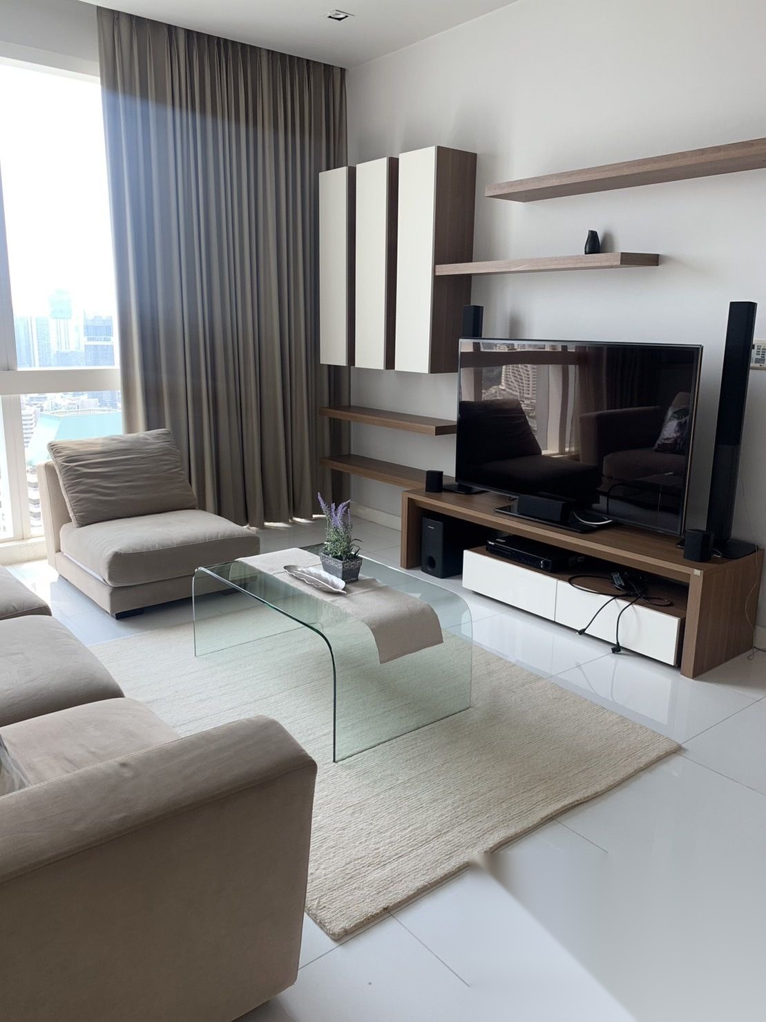 1 Bedroom Condo for sale at Millennium Residence — photo 2
