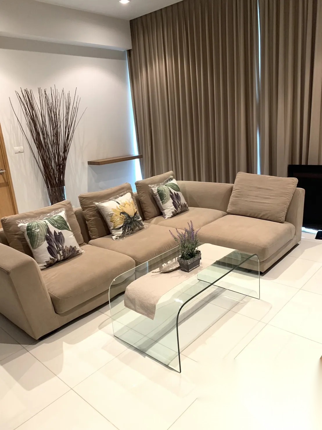 1 Bedroom Condo for sale at Millennium Residence — photo 4