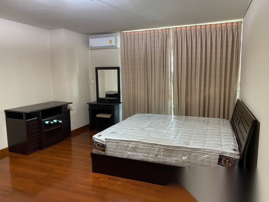 1 Bedroom Condo for sale at Lumpini Park View — photo 1
