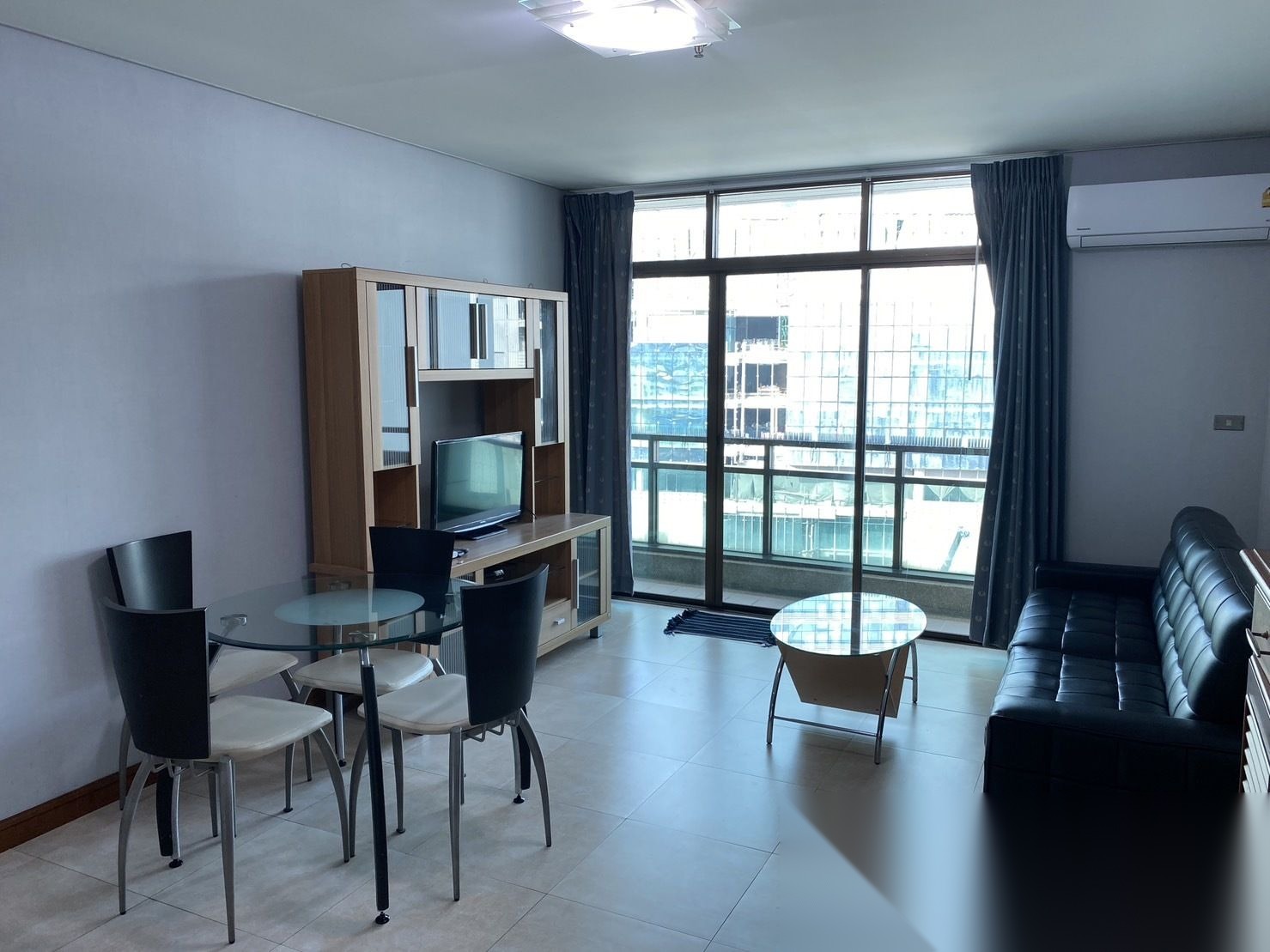 1 Bedroom Condo for sale at Lumpini Park View — photo 2