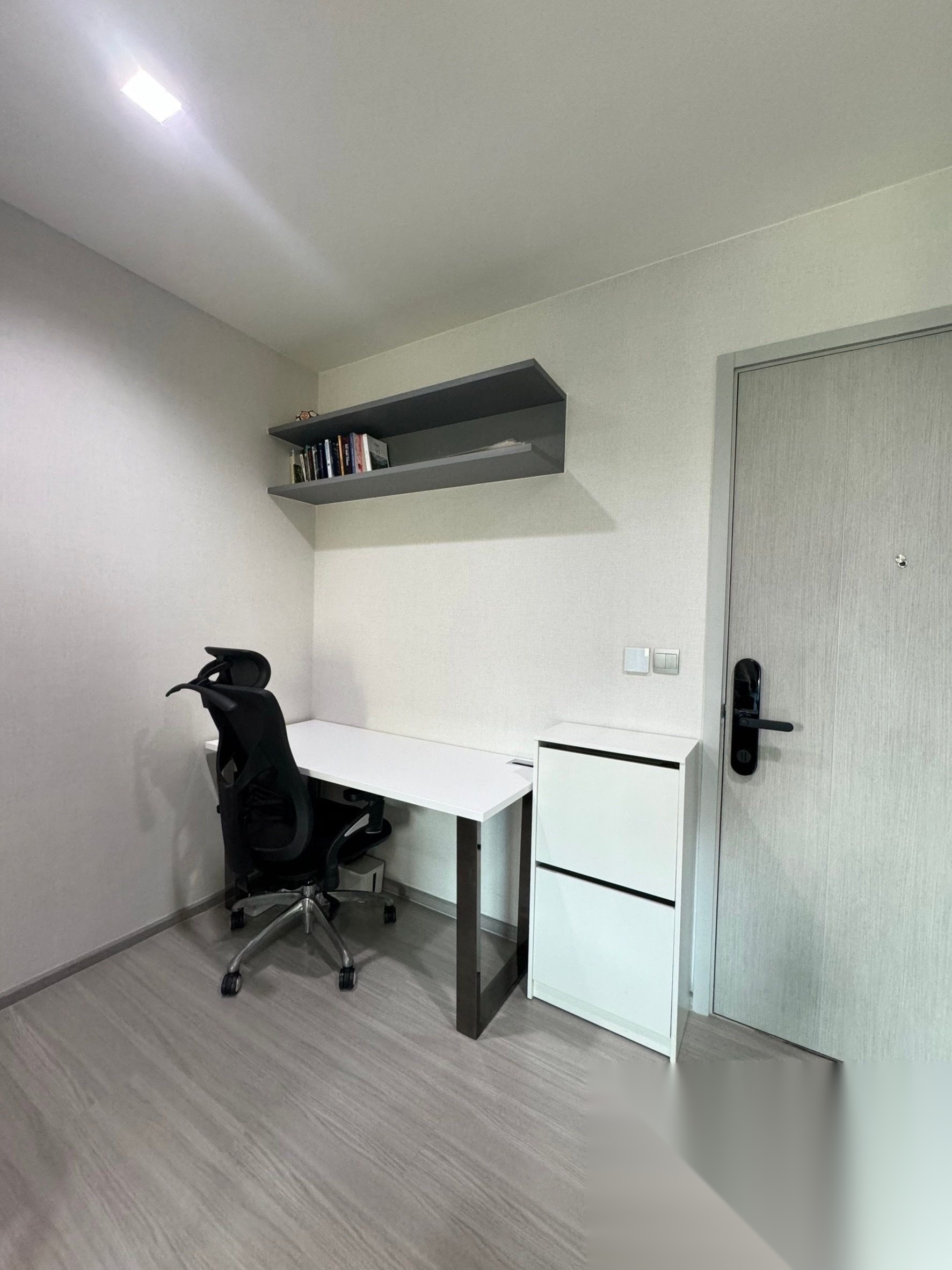 1 Bedroom Condo for sale at Life Sukhumvit 62 — photo 3